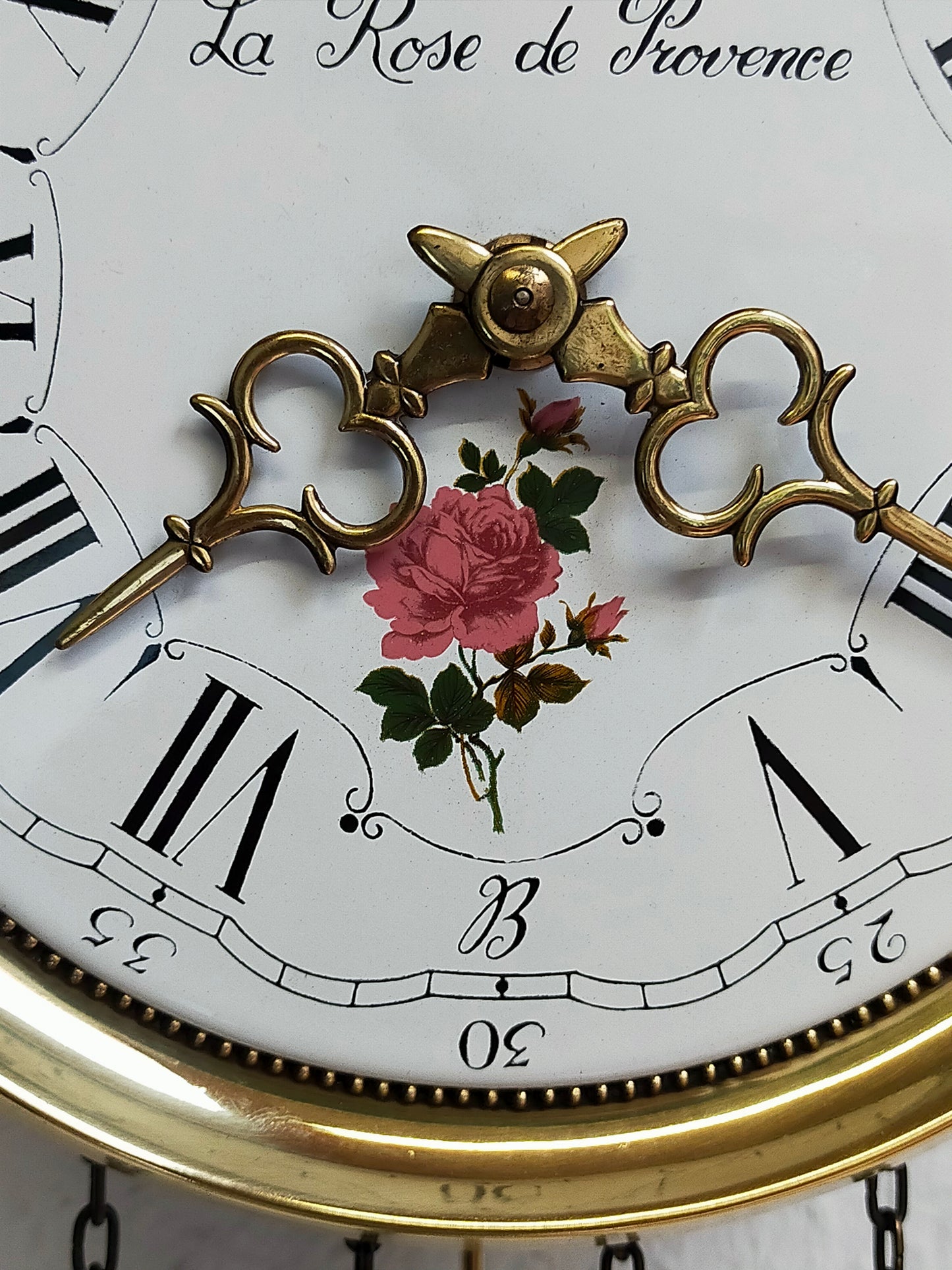 Klassische La Rose de Provence Wand Uhr Stilvolles Vintage-Design