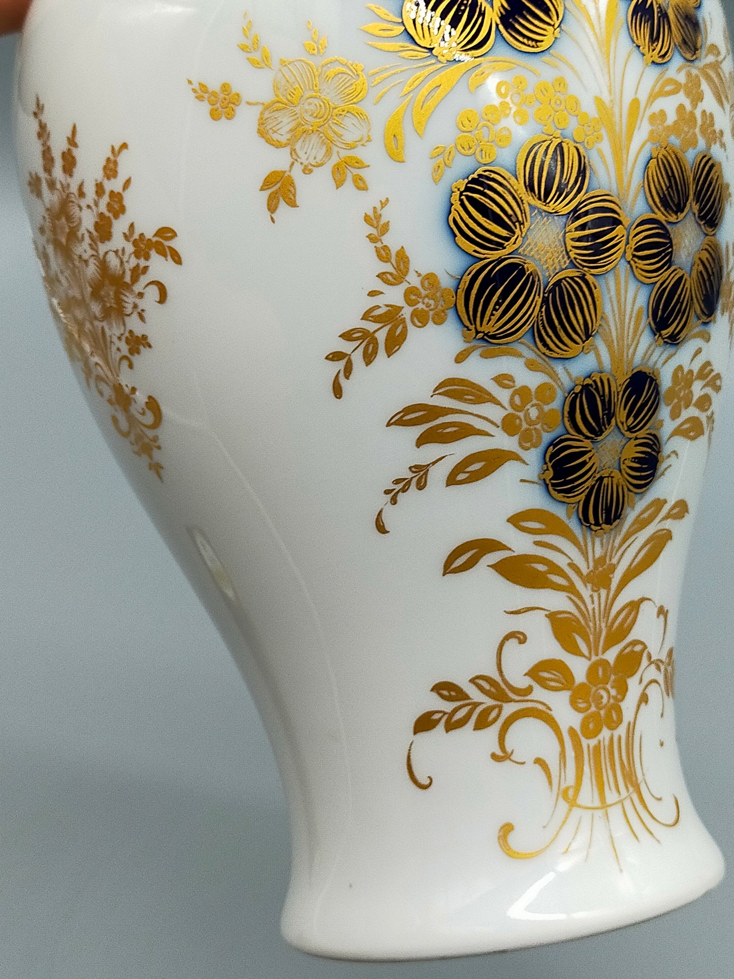 Edle Krautheim Selb Bavaria Vase  Prunkvase mit Golddekor und Kobaltblau