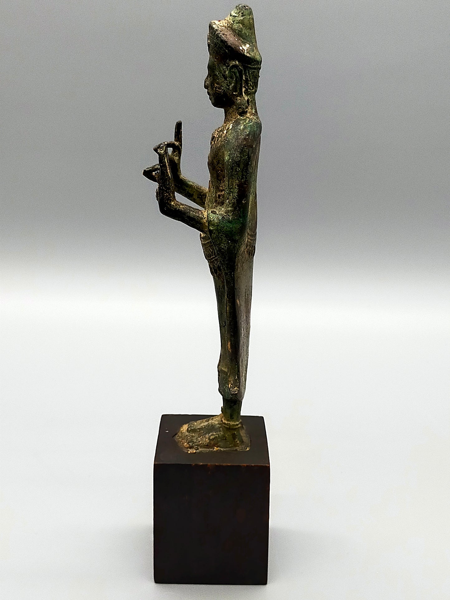 Antike Bronze Buddha Figur Stehender Buddha im Khmer-Stil