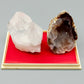 Exklusives Mineralien Set mit Bergkristall und Achat Geode in Vitrine