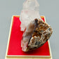 Exklusives Mineralien Set mit Bergkristall und Achat Geode in Vitrine