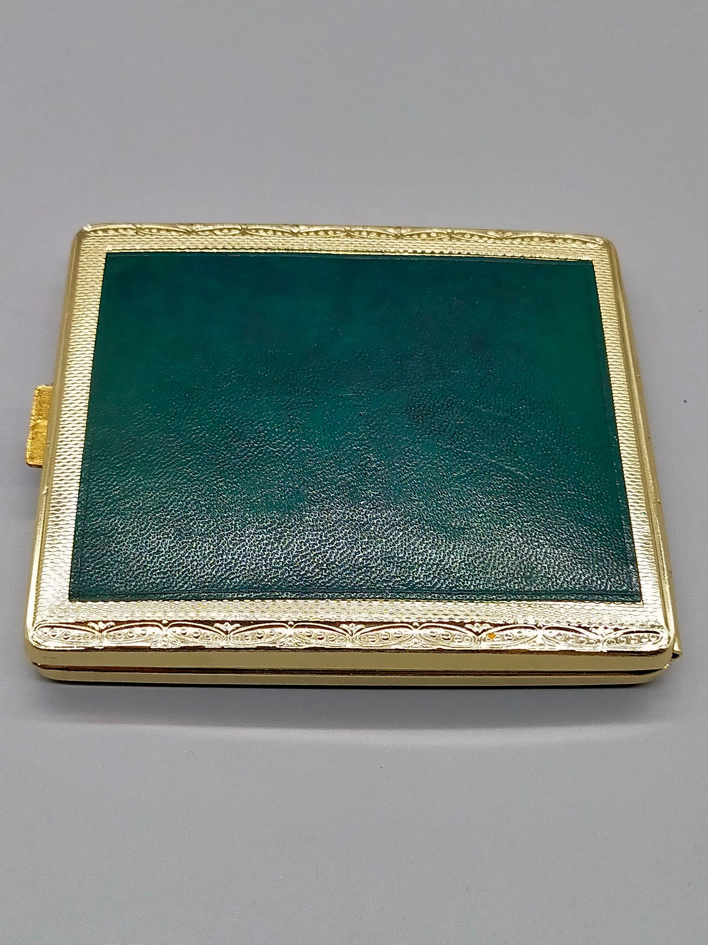 Elegantes Vintage Etui Wien Stephanskirche Edles Goldfarbenes Design