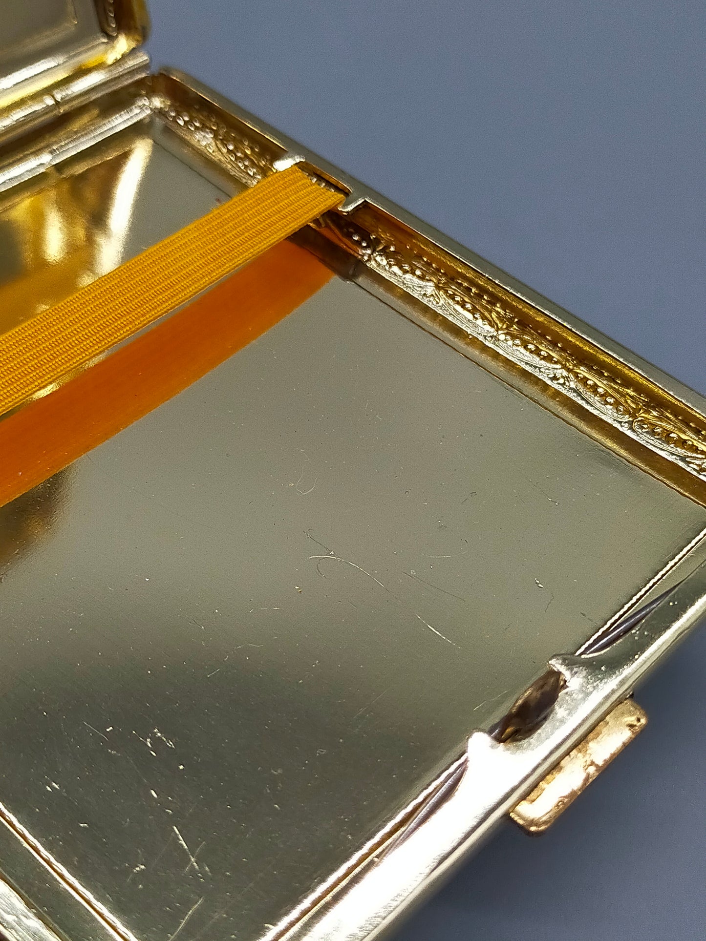 Elegantes Vintage Etui Wien Stephanskirche Edles Goldfarbenes Design