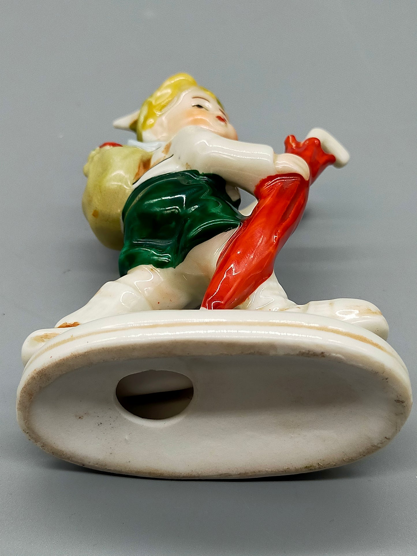 Vintage Porzellan Figur Wanderjunge mit Regenschirm Klassisches Design