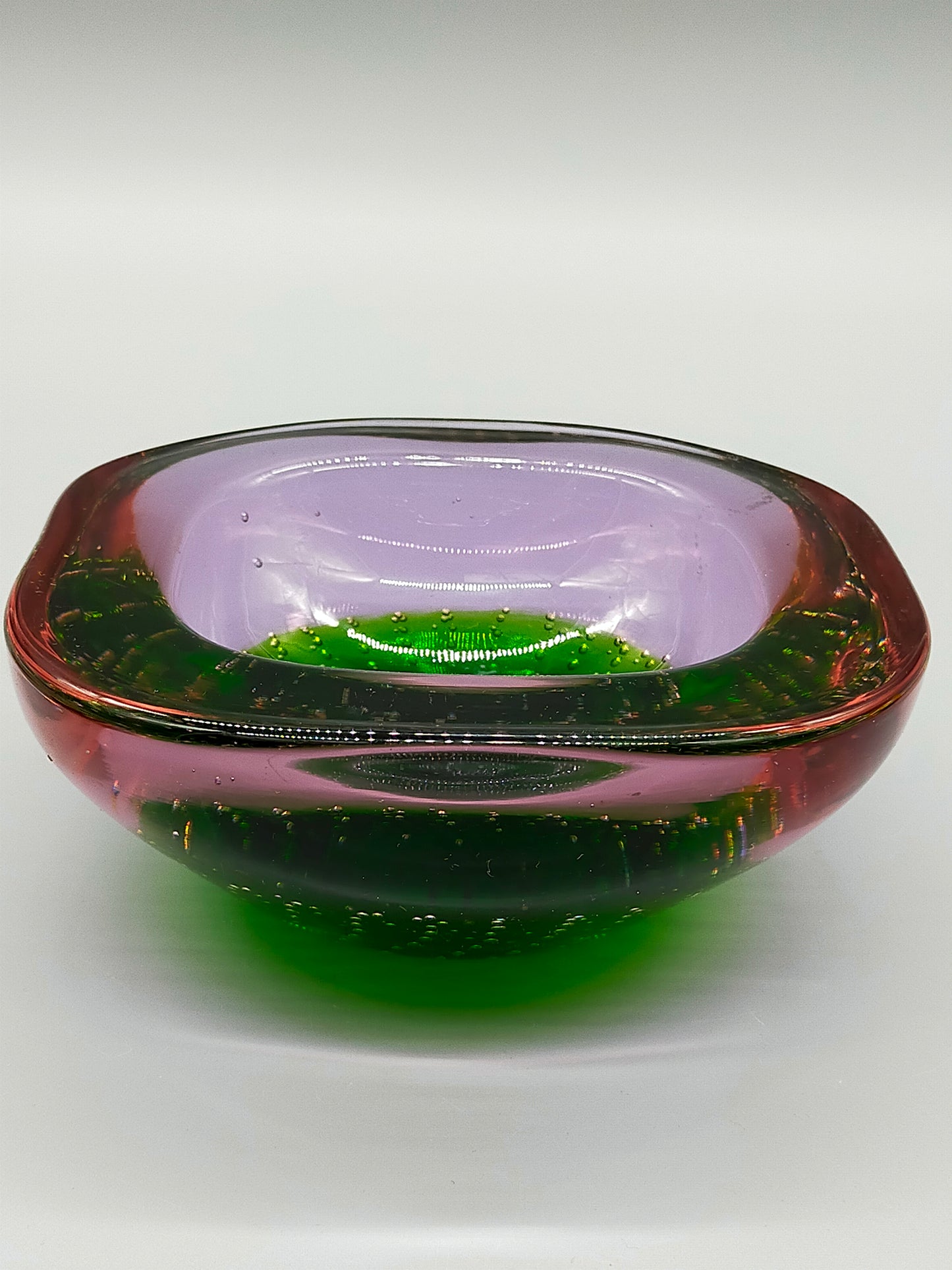 Vintage Murano Glass Schale Sommerso Bullicante in Grün & Rosa