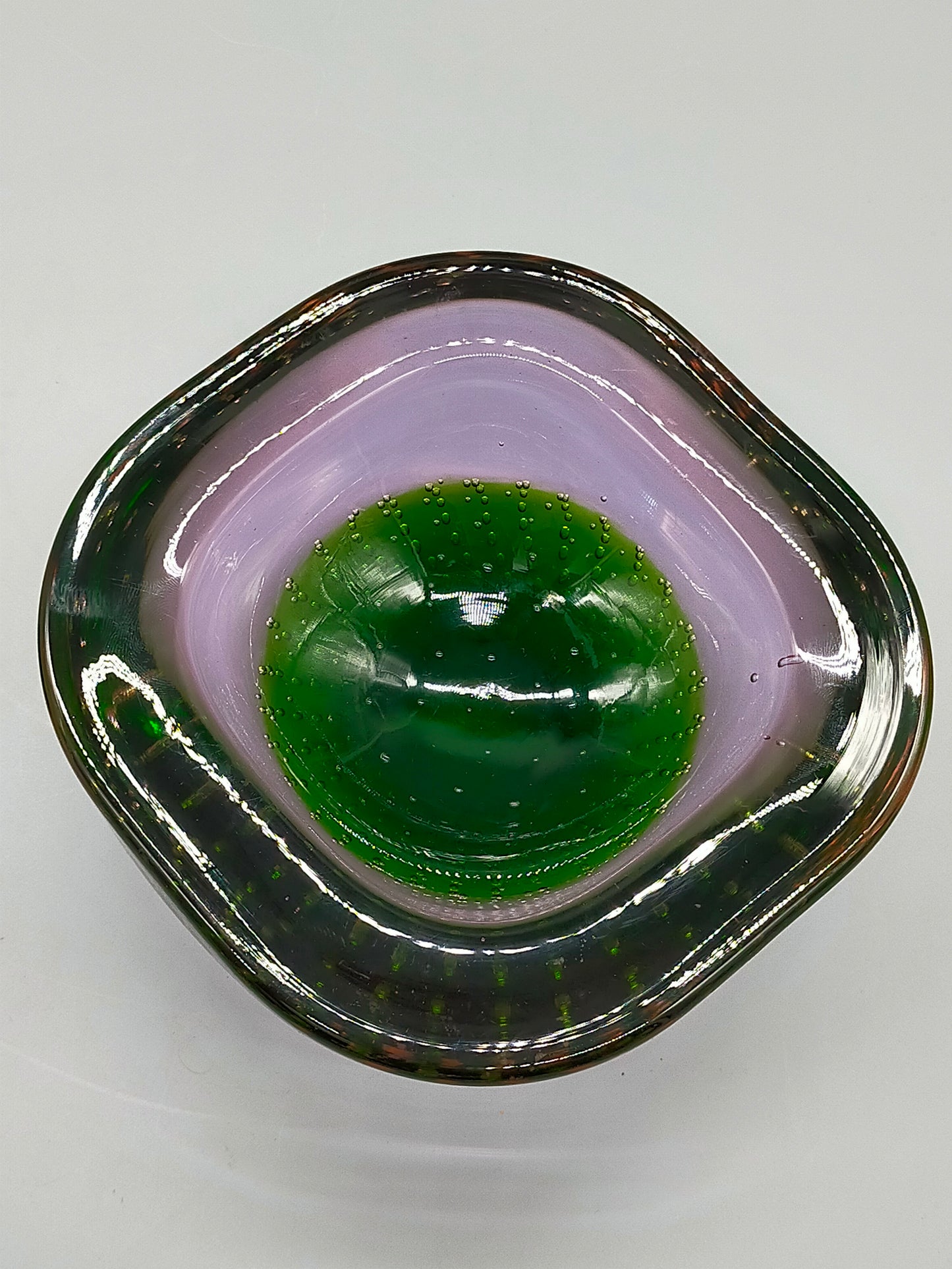 Vintage Murano Glass Schale Sommerso Bullicante in Grün & Rosa