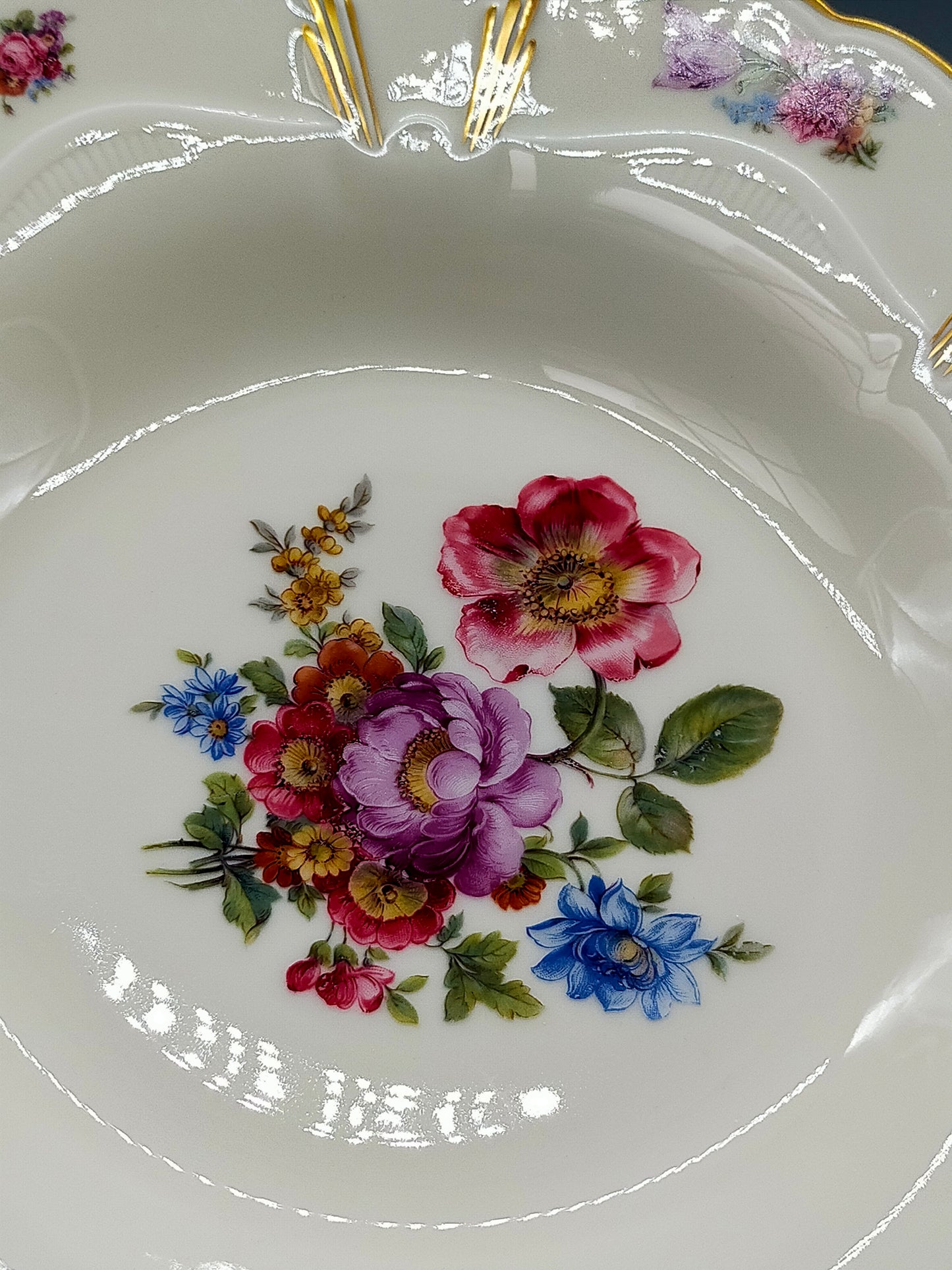 Edle Fürstenberg Porzellan Schale Klassisches Blumendekor mit Goldrand