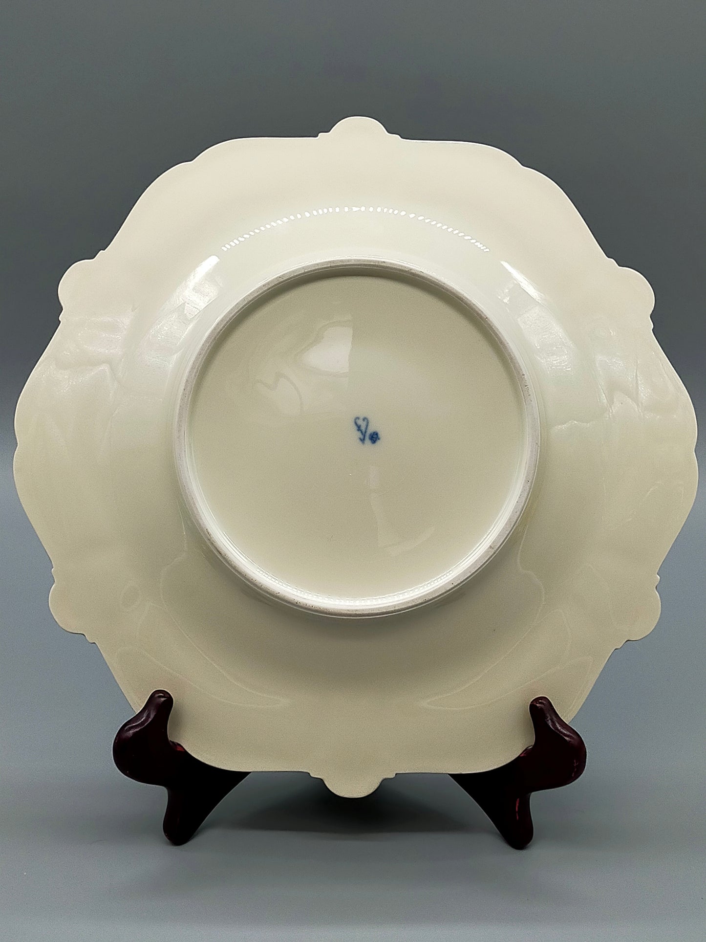 Edle Fürstenberg Porzellan Schale Klassisches Blumendekor mit Goldrand