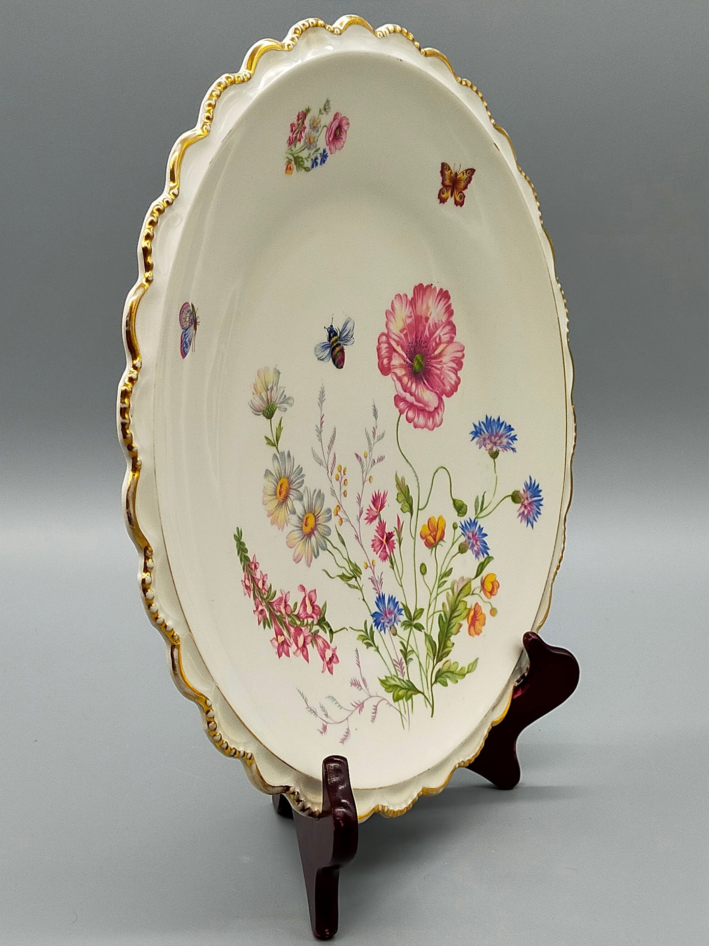 Bavaria Porzellan Teller mit Blumen Dekor und Goldrand – Vintage