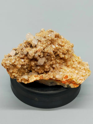 Faszinierende Mineralienstufe mit Bergkristall Sulfidmineralen