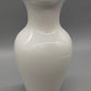 Klassische KPM Berlin Porzellanvase in Weiß Zeitlose Eleganz