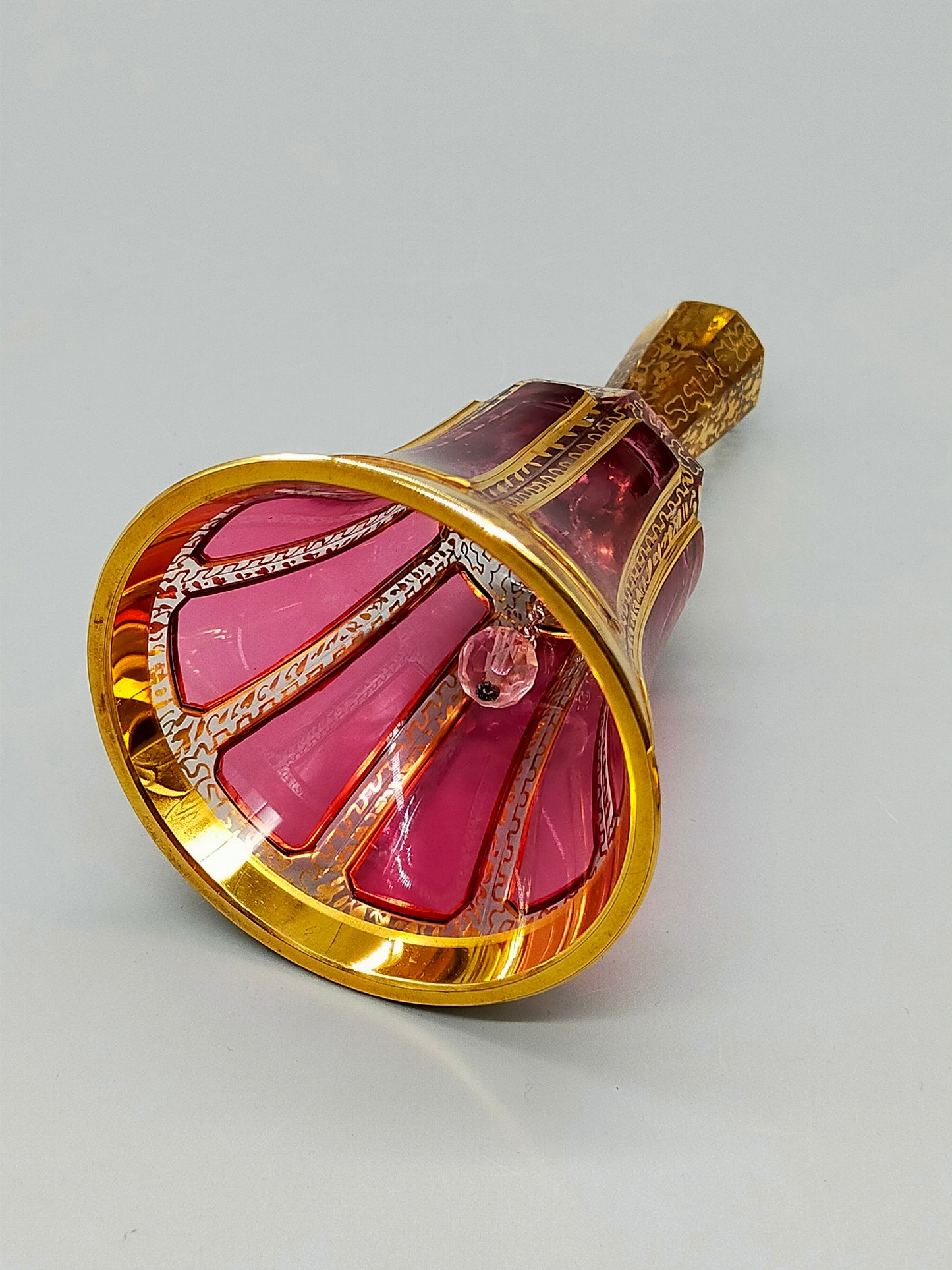 Edle Böhmische Kristall Tisch Glocke Rubinrot mit Golddekor