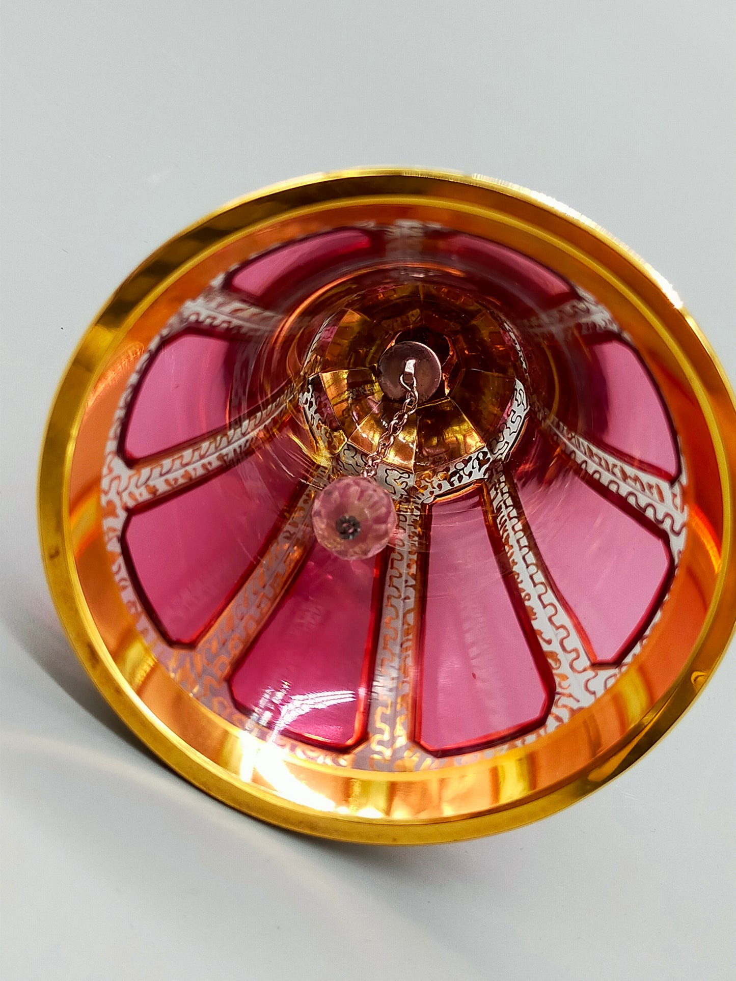 Edle Böhmische Kristall Tisch Glocke Rubinrot mit Golddekor