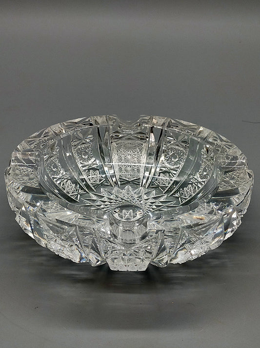 Kristallglas Aschenbecher Prachtvolles Design mit Sternenschliff