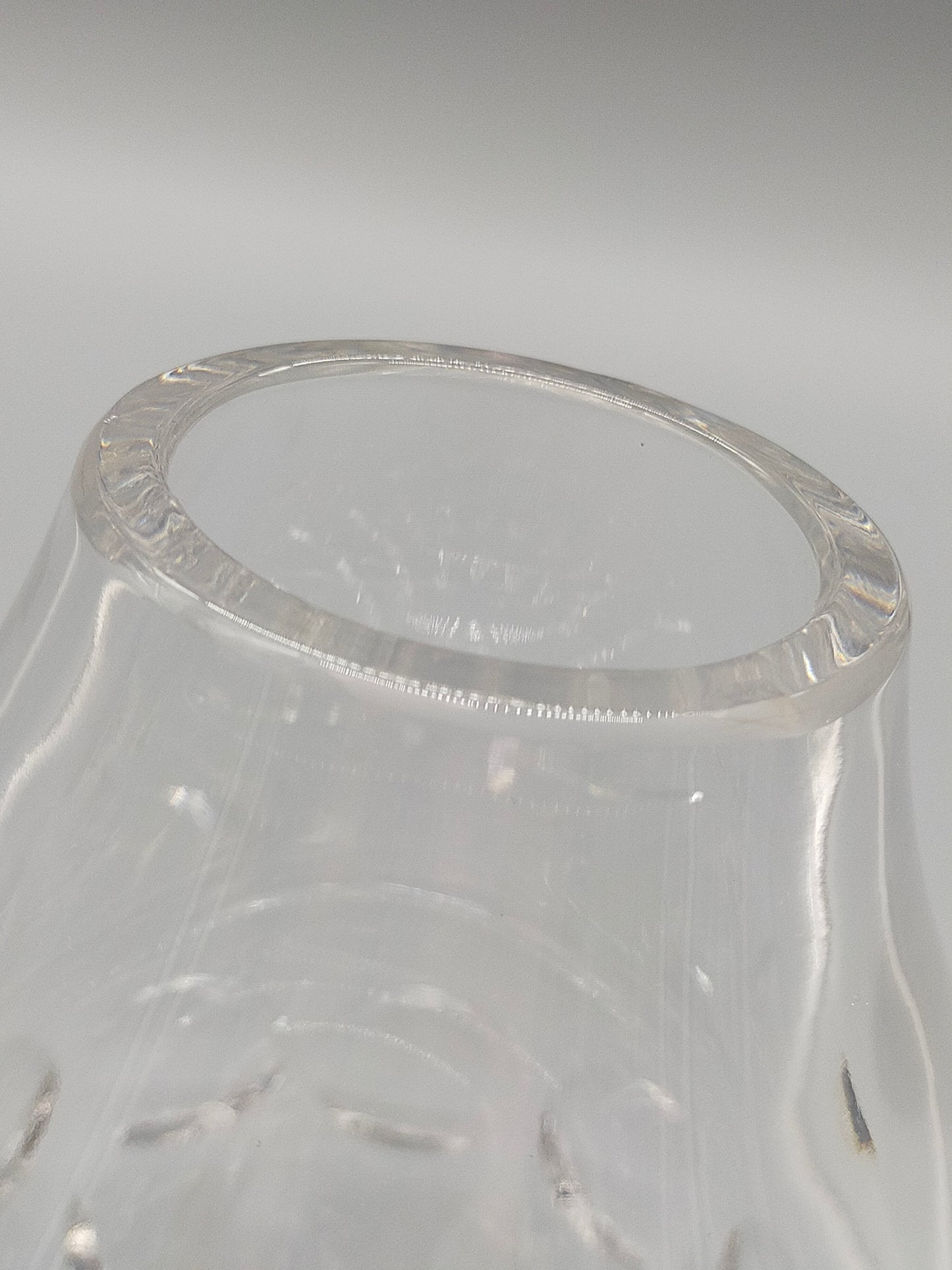 Edle Kristall Glas Vase Elegantes Schliffdesign für Blumen