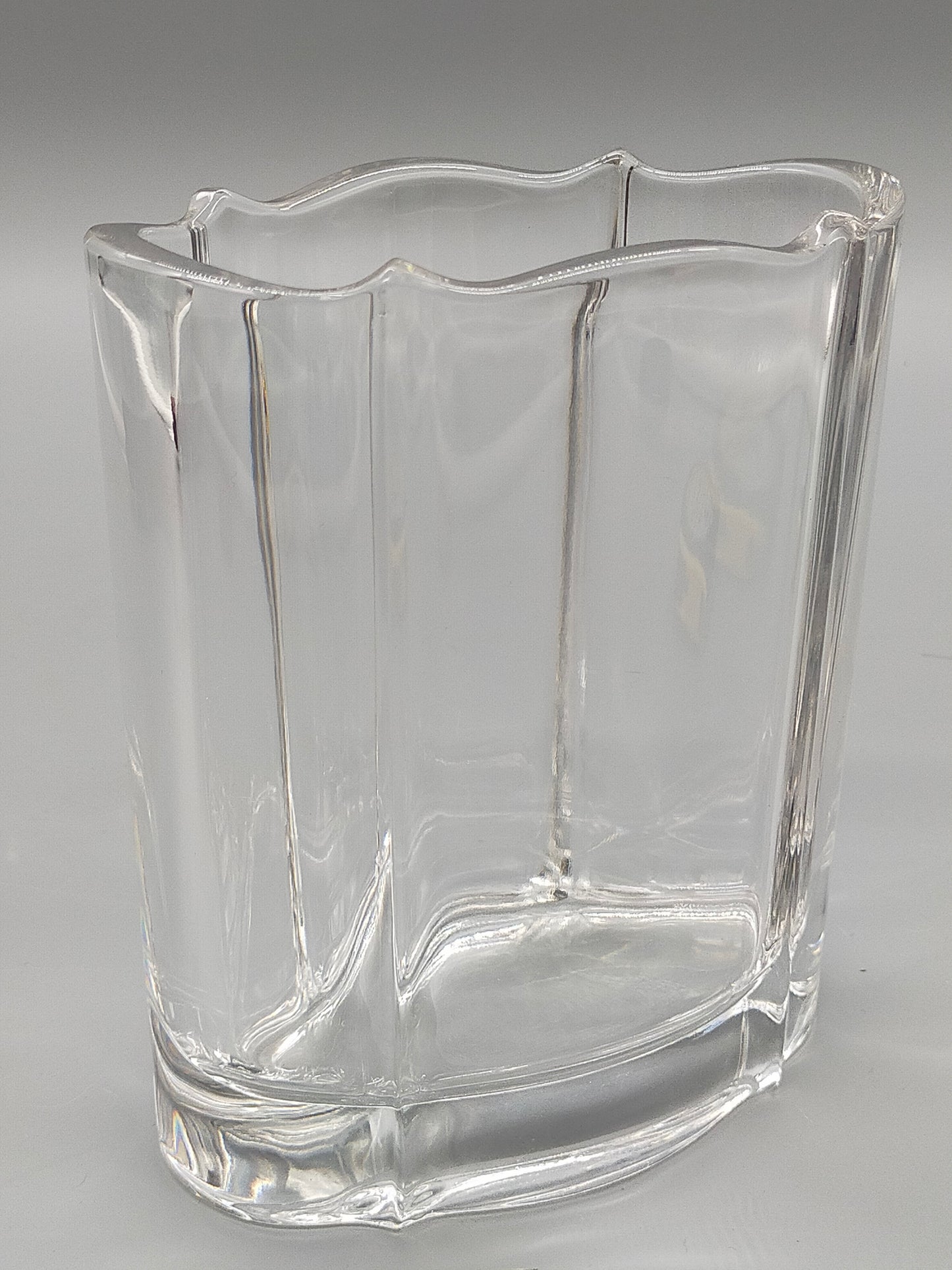 Elegante Design Glasvase in Wellenform Klarglas Dekovase