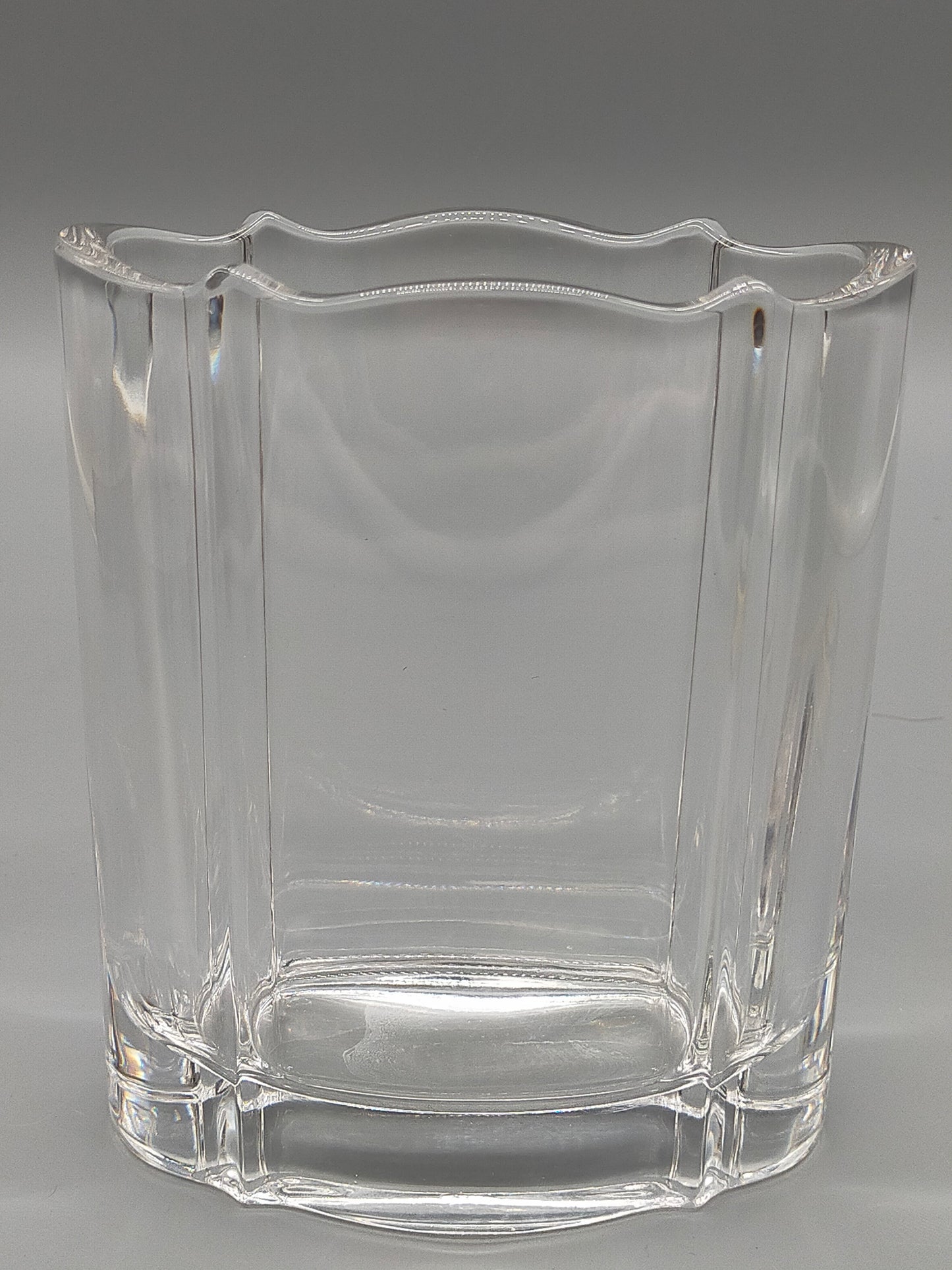 Elegante Design Glasvase in Wellenform Klarglas Dekovase