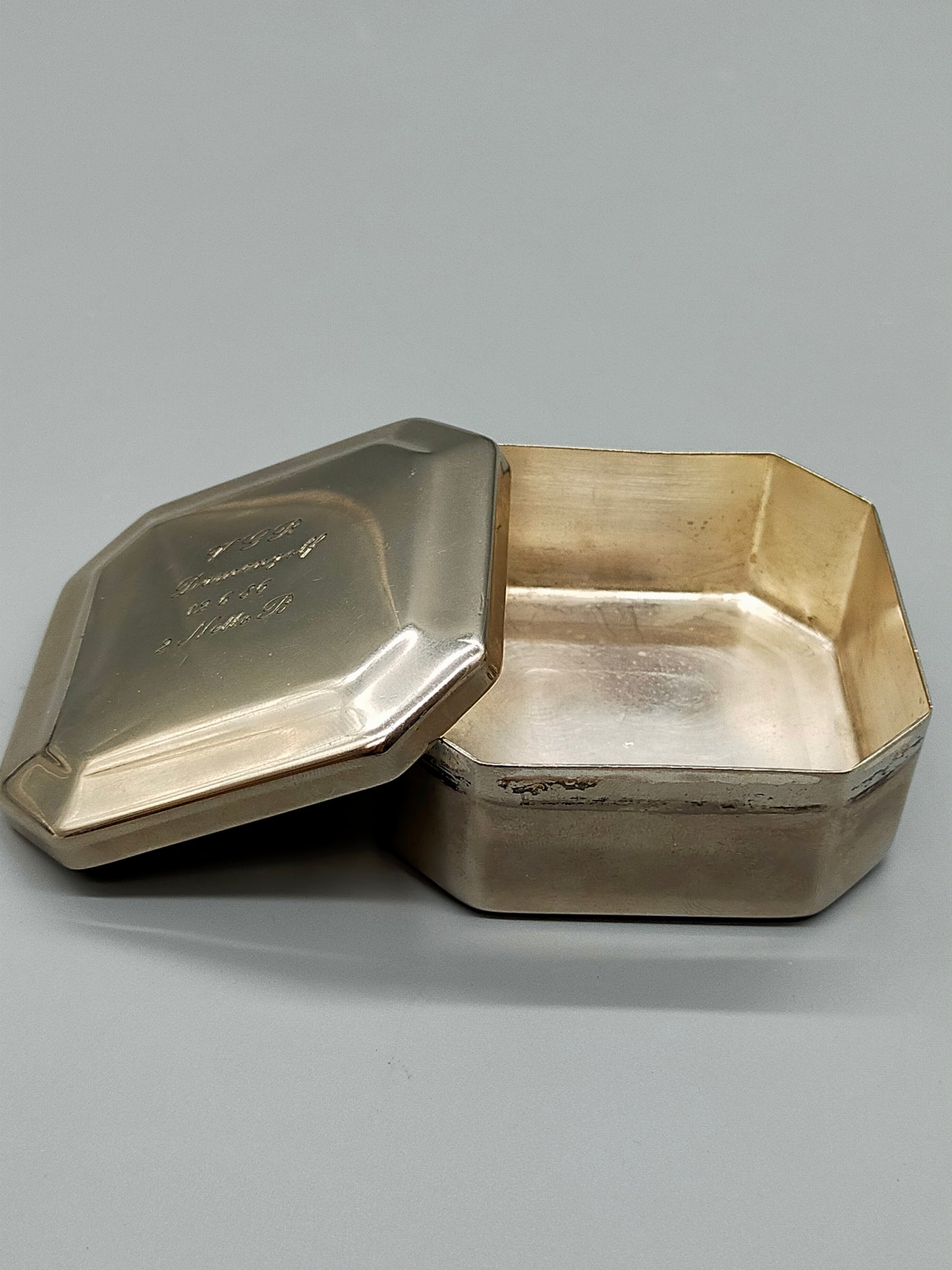 Klassische Relief Versilbert Schmuckdose – Elegante Schatulle