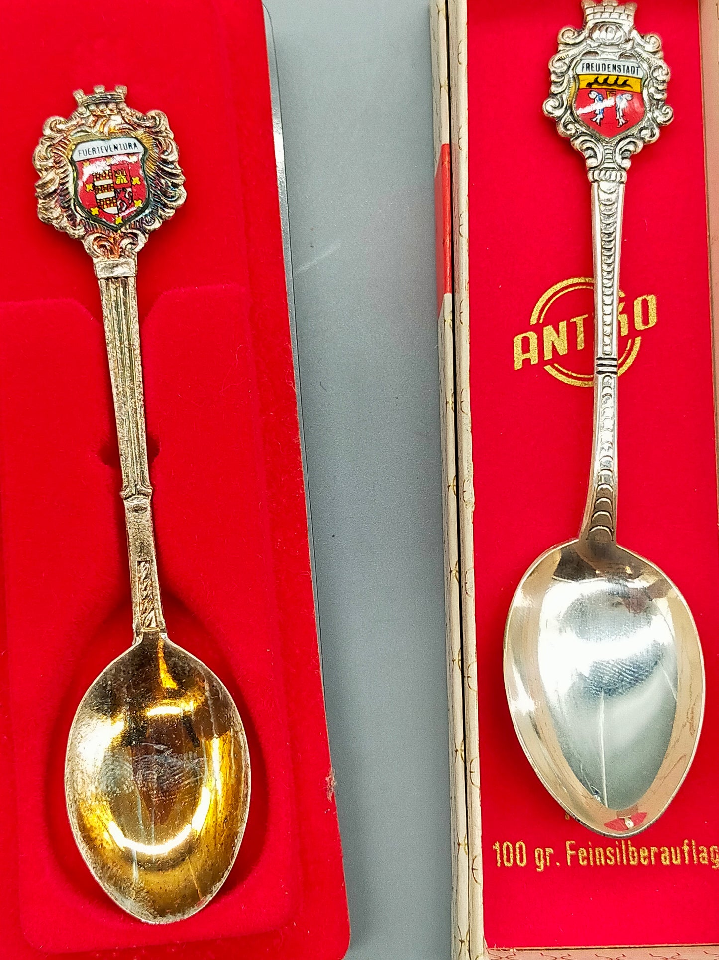 Vintage Antik Versilberte Souvenirlöffel Set – 7-teilig