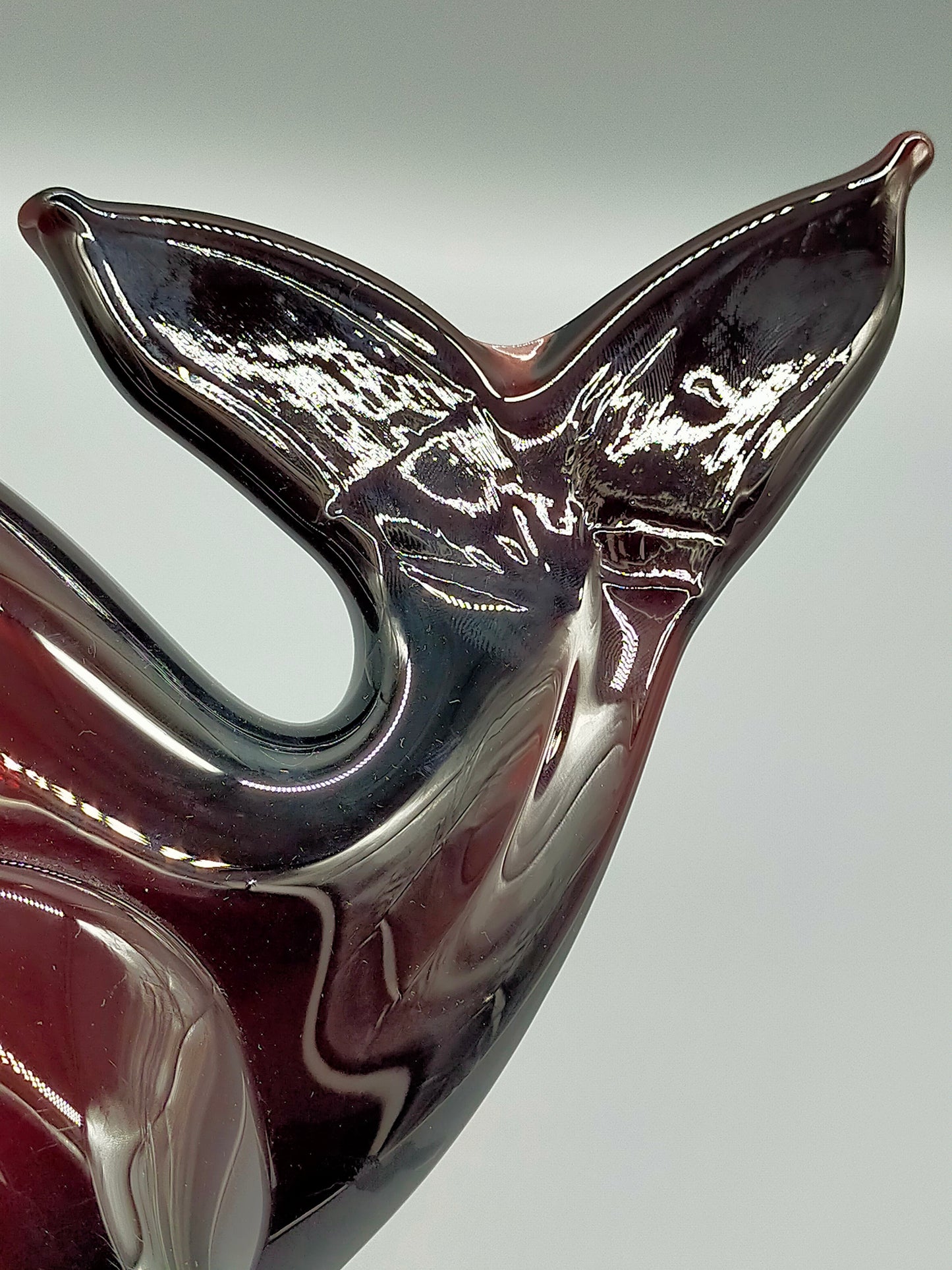 Vintage Murano Stil Glas Vase Fisch Rubinrot mit klaren Flossen