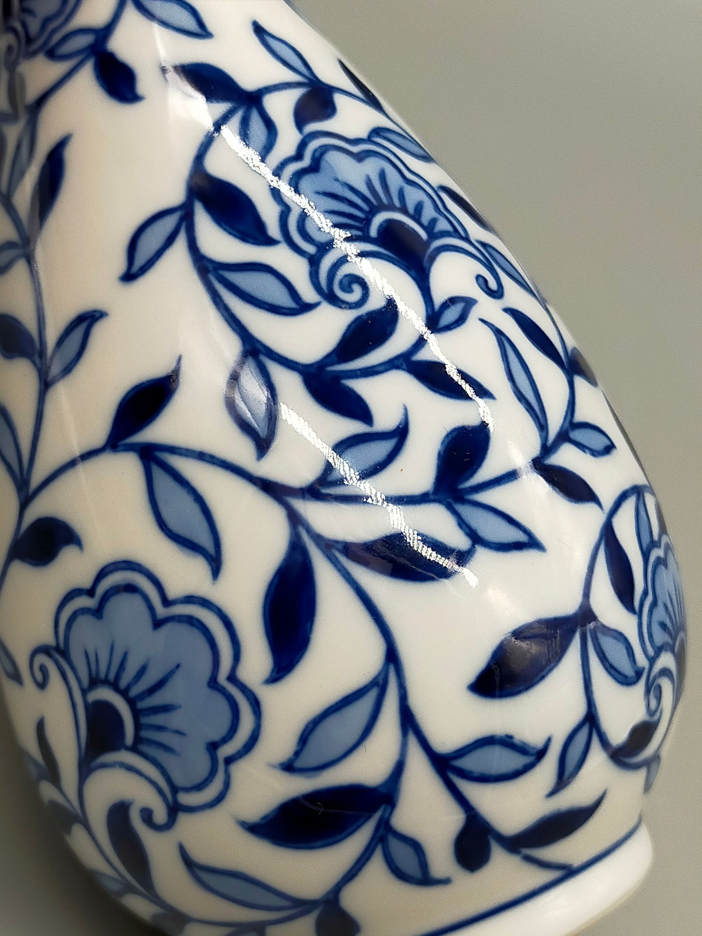 Klassische Strauss Home Porzellan Vase Blau-Weißes Blumendesign
