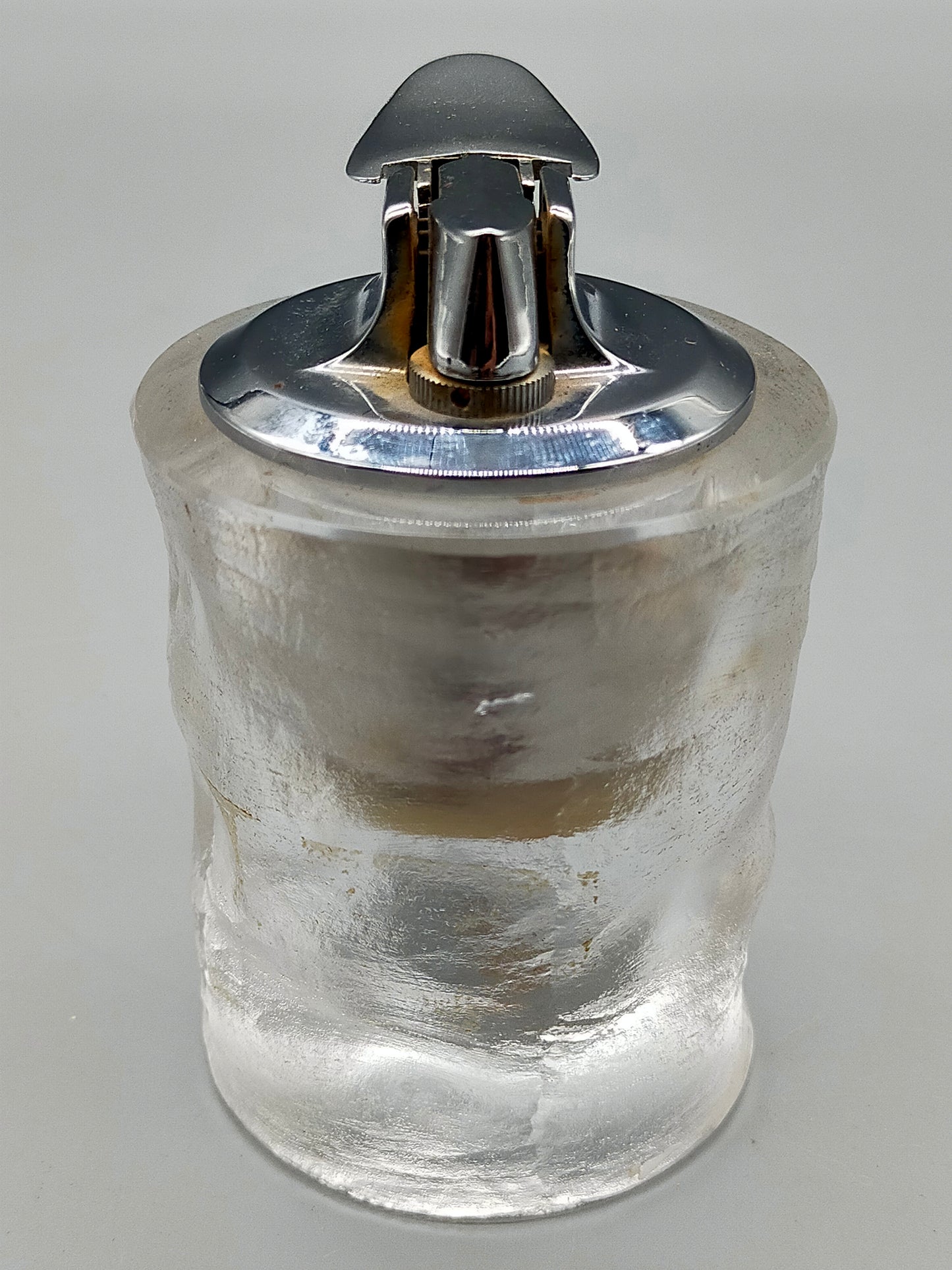 Vintage Tischfeuerzeug im Eisglas Design Rustikaler Retro Stil