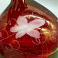 Rote Vintage Glas Karaffe mit Stopfen Elegantes Weintrauben Dekor