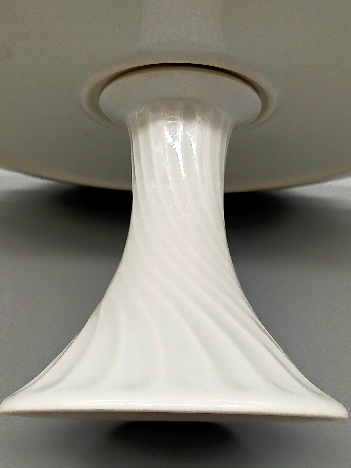 Haviland Limoges Tortenplatte auf Fuß  Elegantes Blumendesign