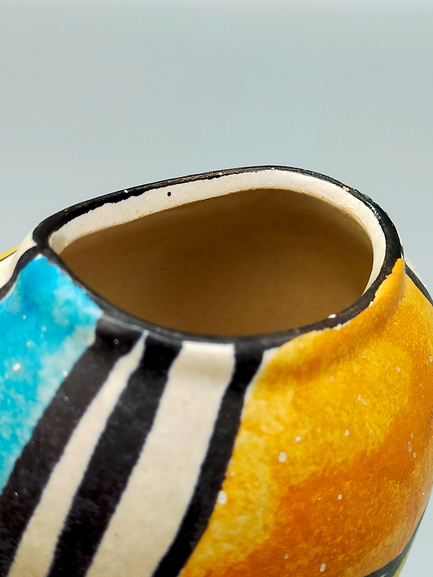 Vintage Kunstkeramik Vase im Mid-Century Stil Abstraktes Farbdekor