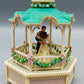 Vintage Enesco True Love Spieluhr Romantisches tanzendes Paar
