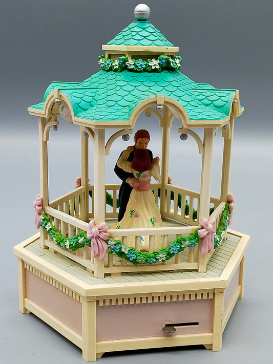 Vintage Enesco True Love Spieluhr Romantisches tanzendes Paar