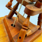Dekorative Holz Spinnrad Spieluhr Vintage Miniatur mit Holzschnitzerei