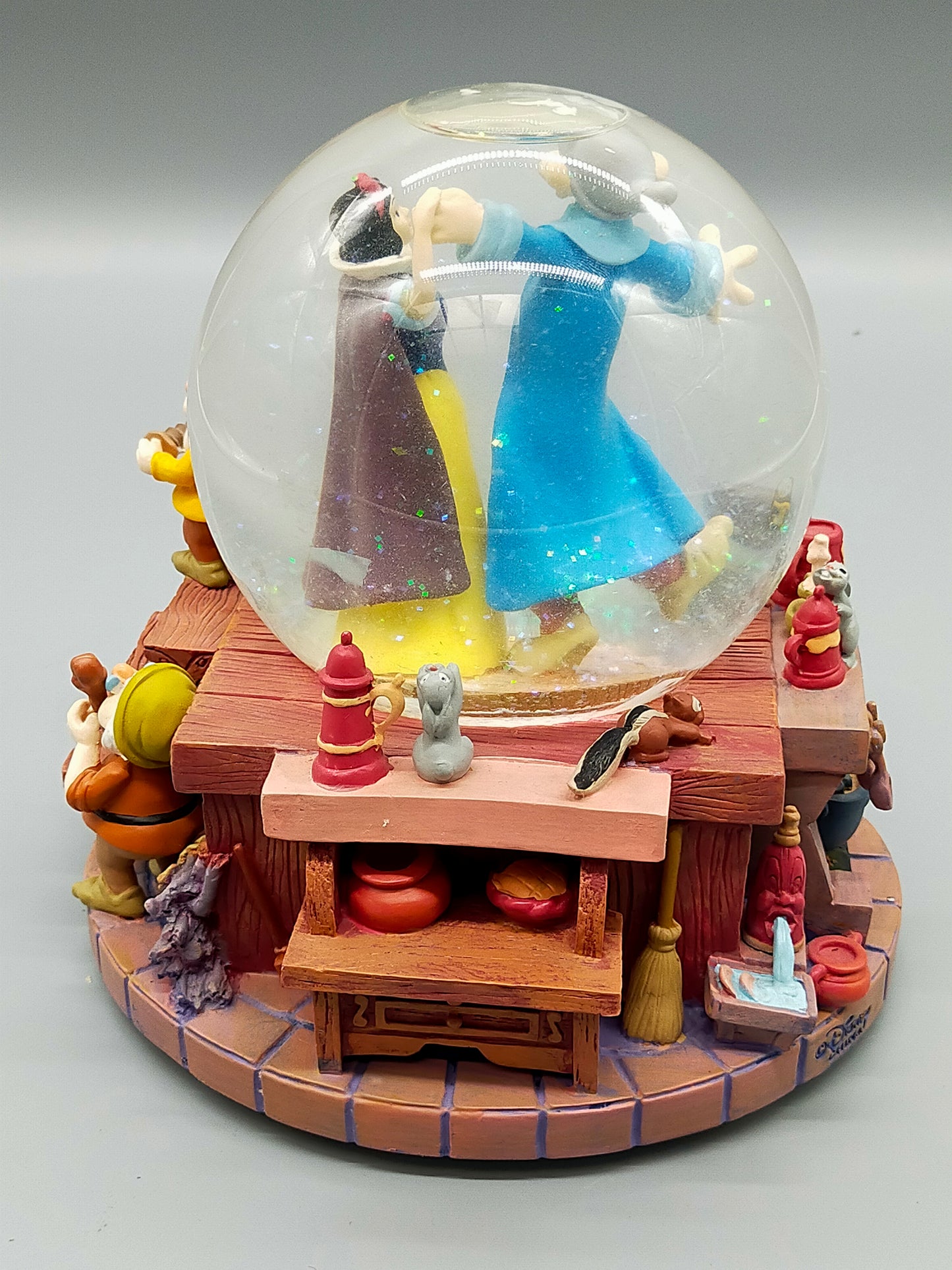 Disney China Spiel Uhr – Magische Schneekugel mit Musik