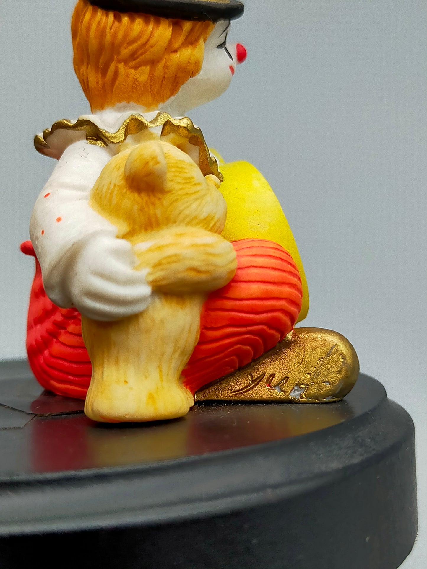 Ton Yun Co. Design Clown Figur mit Laterne Vintage Stil Dekoration