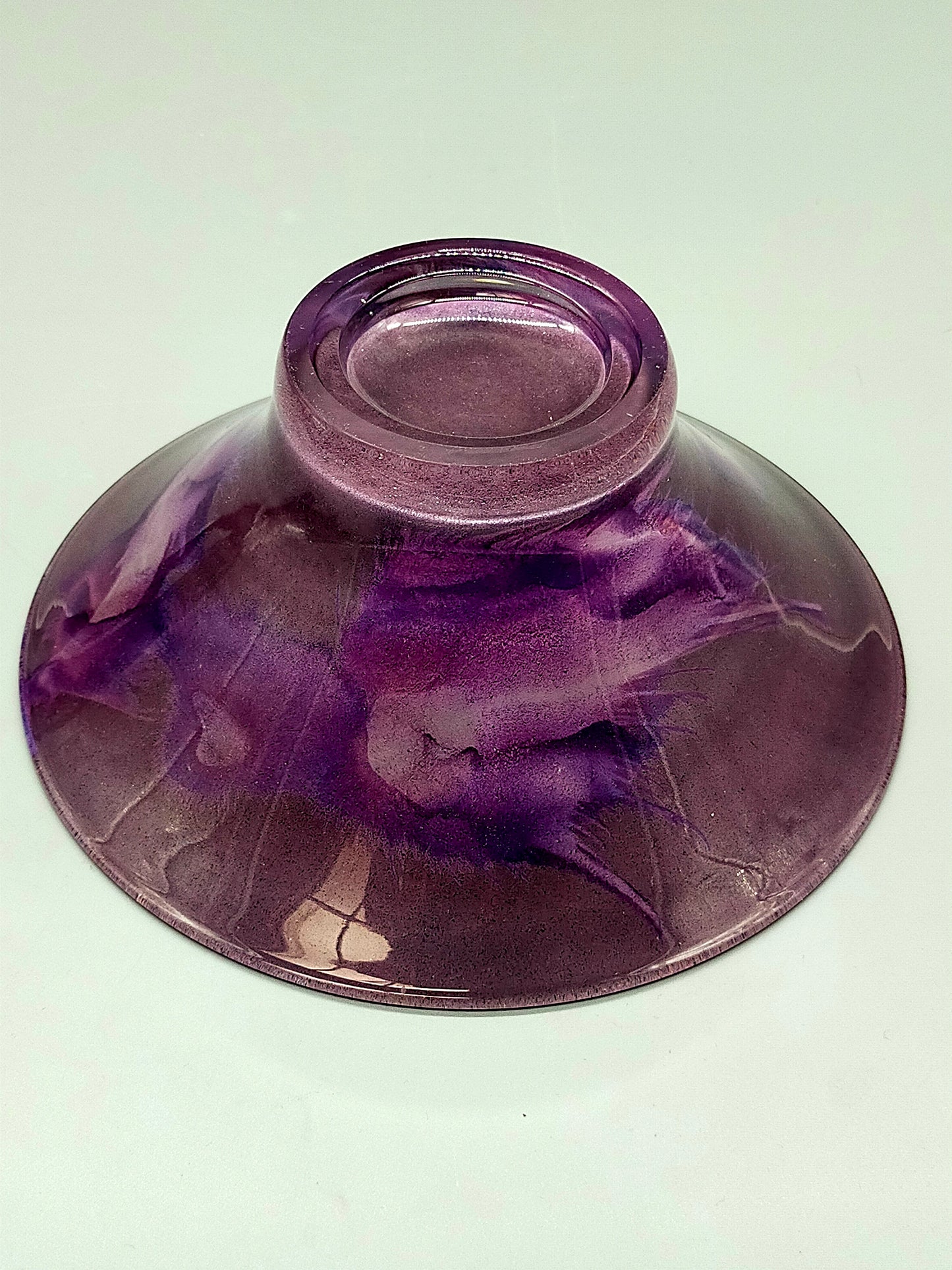 Edle Kunstglas Schale in Violett Elegantes mattiertes Design
