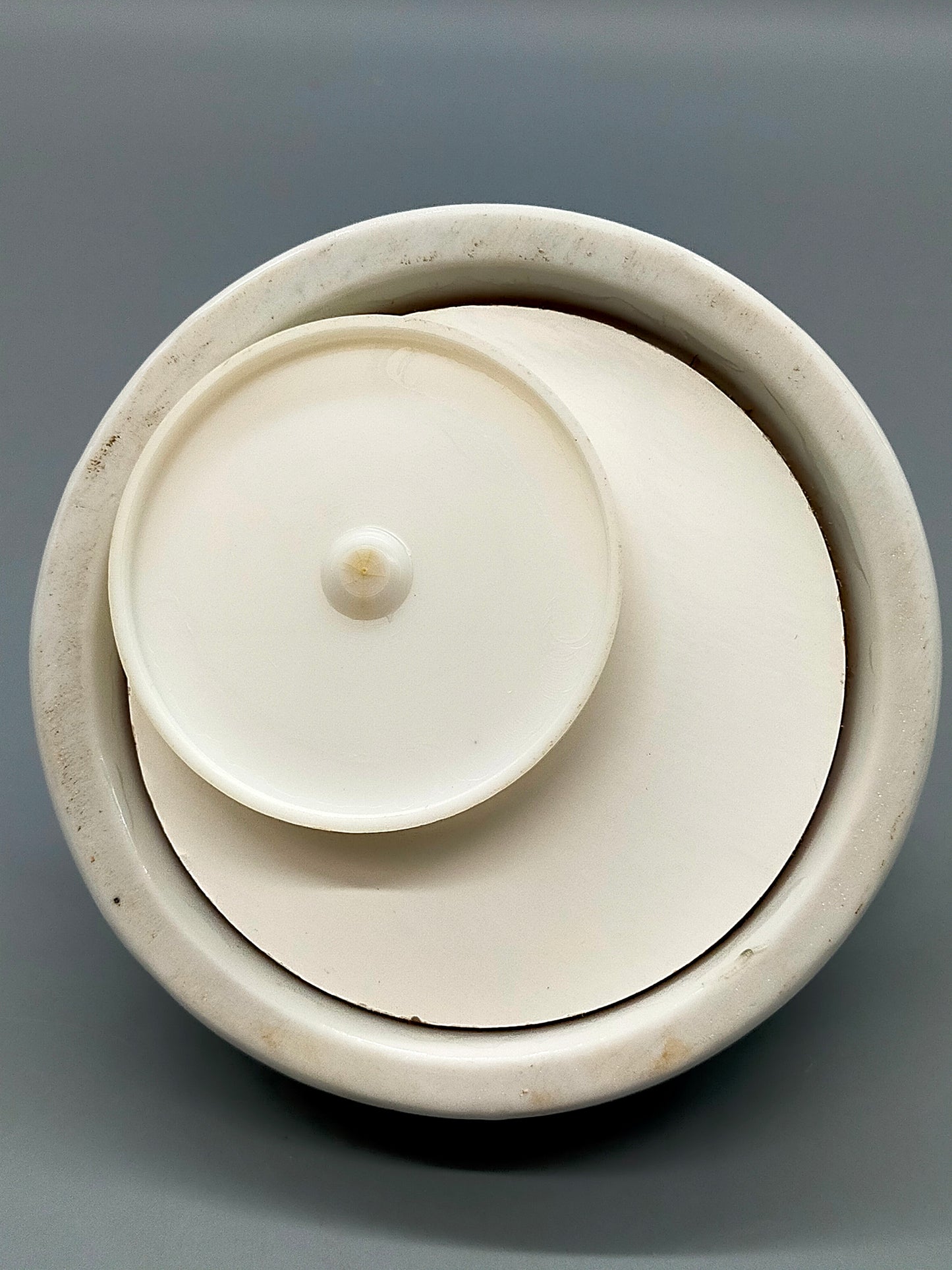 Romantische Porzellan Spieluhr mit Schwänen  Nostalgisches Design