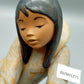 Lladró Porzellanfigur Eskimo Mädchen mit kalten Füßen Vintage