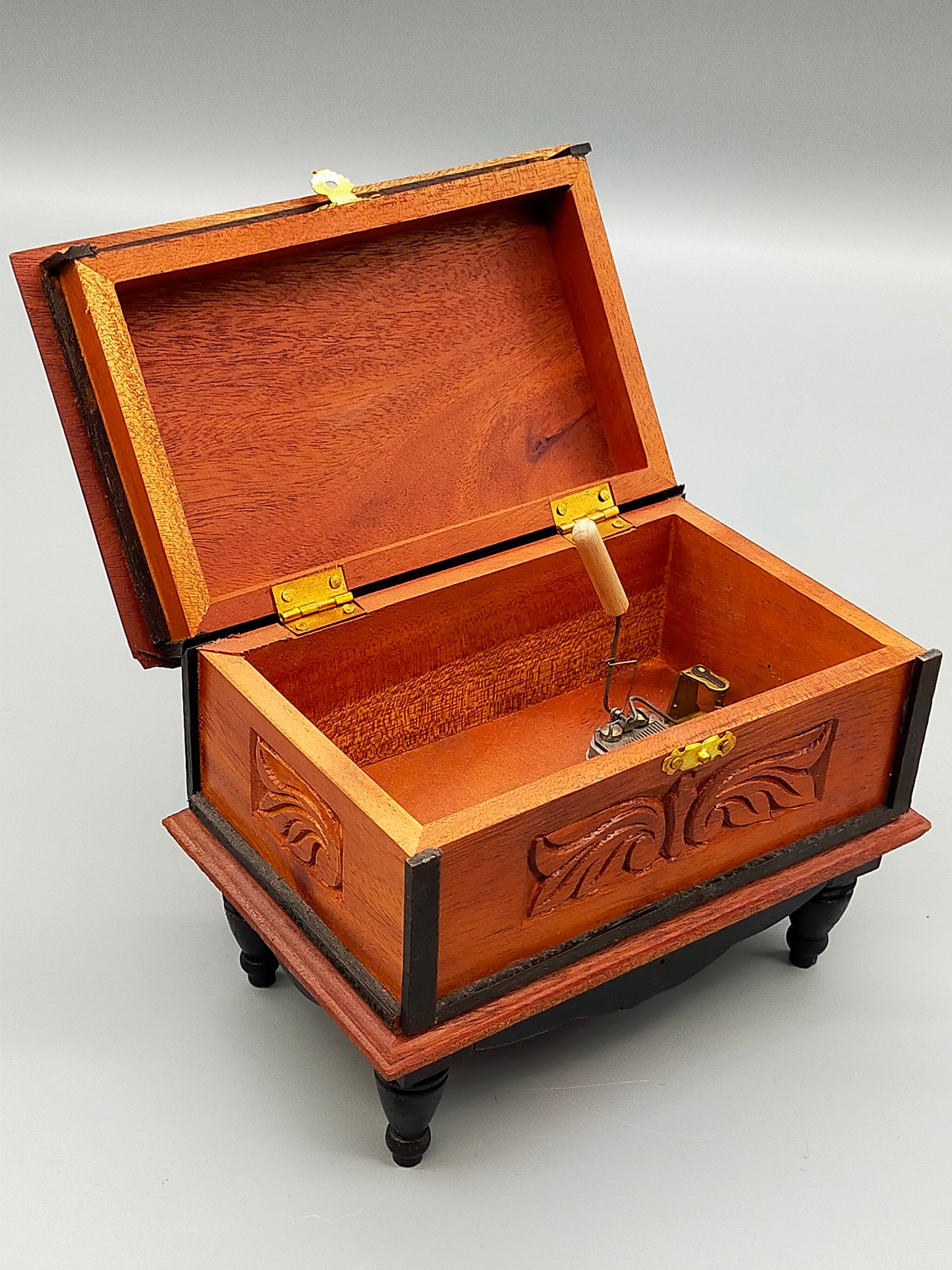 Rustikale Holz Spieluhr Romance by Reuge Swiss Made Melodie La Paloma