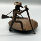 Rustikale Skulptur Don Quijote mit Schale – Kupfer/Bronze Optik