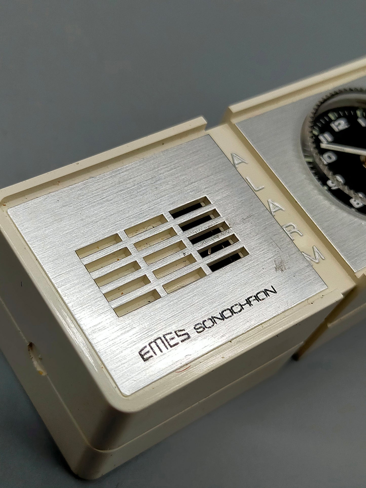 Retro Emes Sonochron Reise Wecker Vintage Quartz Uhr aus Deutschland