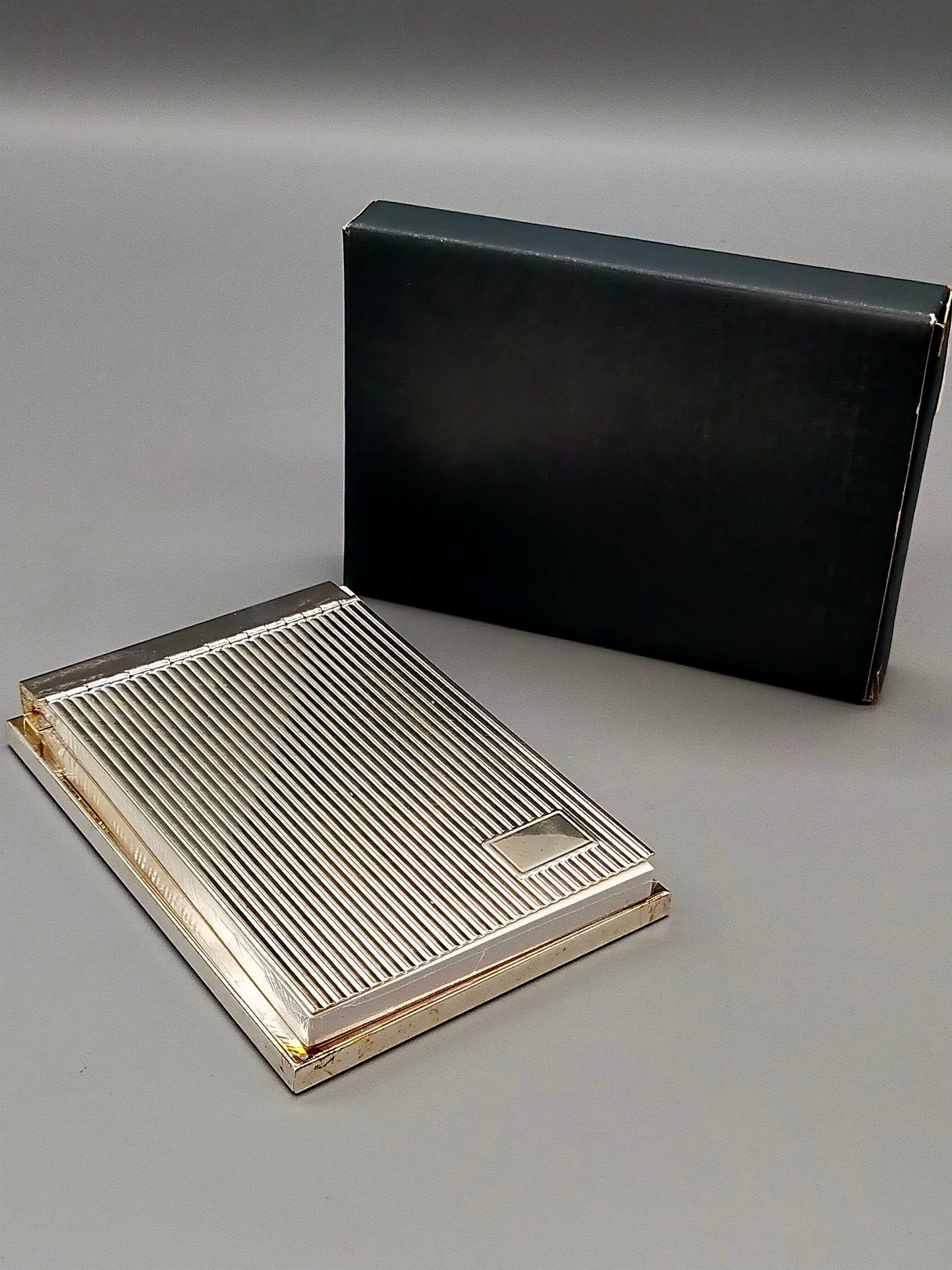 Edler Vintage Notizblockhalter Versilbertes Rillendesign mit Box