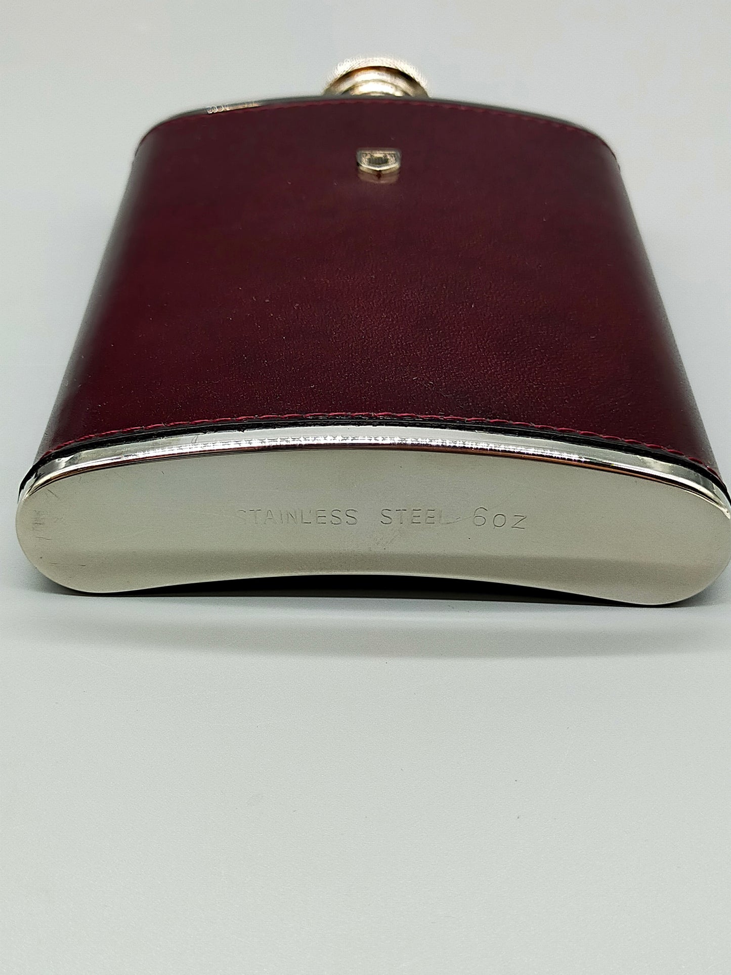 Edler Jérôme Leplat Flachmann Elegantes Leder-Design mit OVP