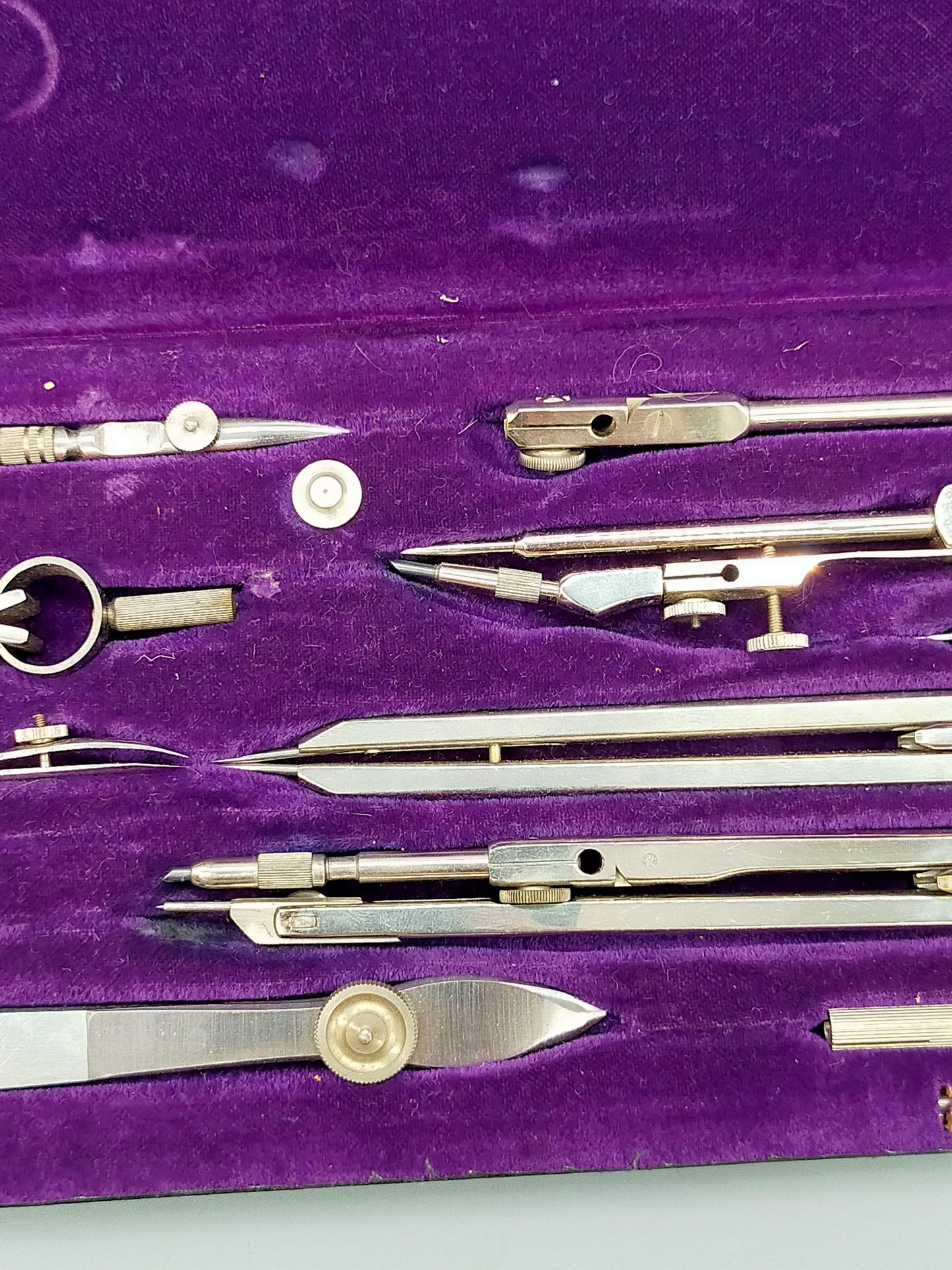 Antiq Lieco Precision Zeichenset Hochwertiges Geometrie-Set im Etui