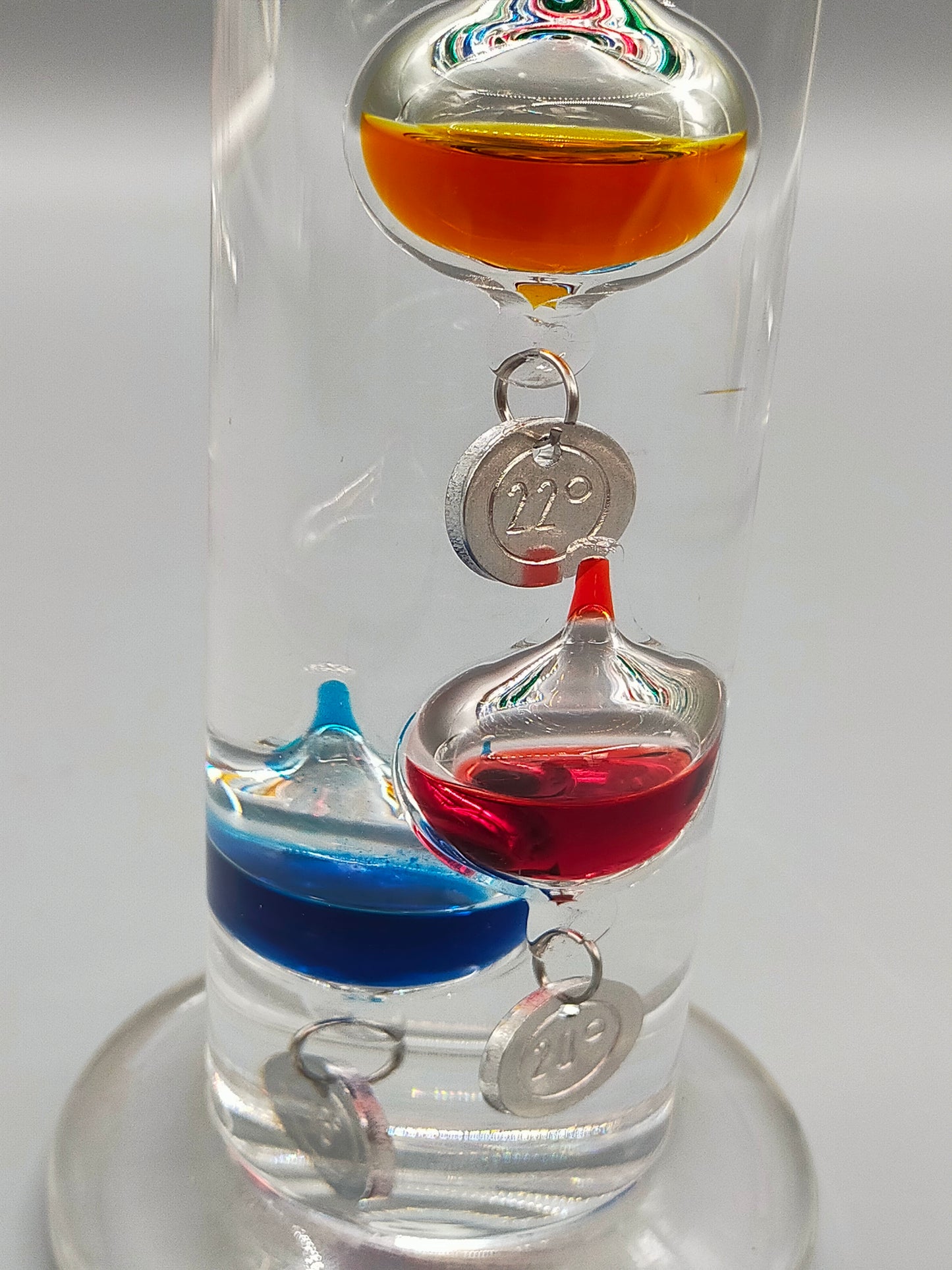Klassisches Galileo Thermometer aus Glas Dekorative Wetterstation