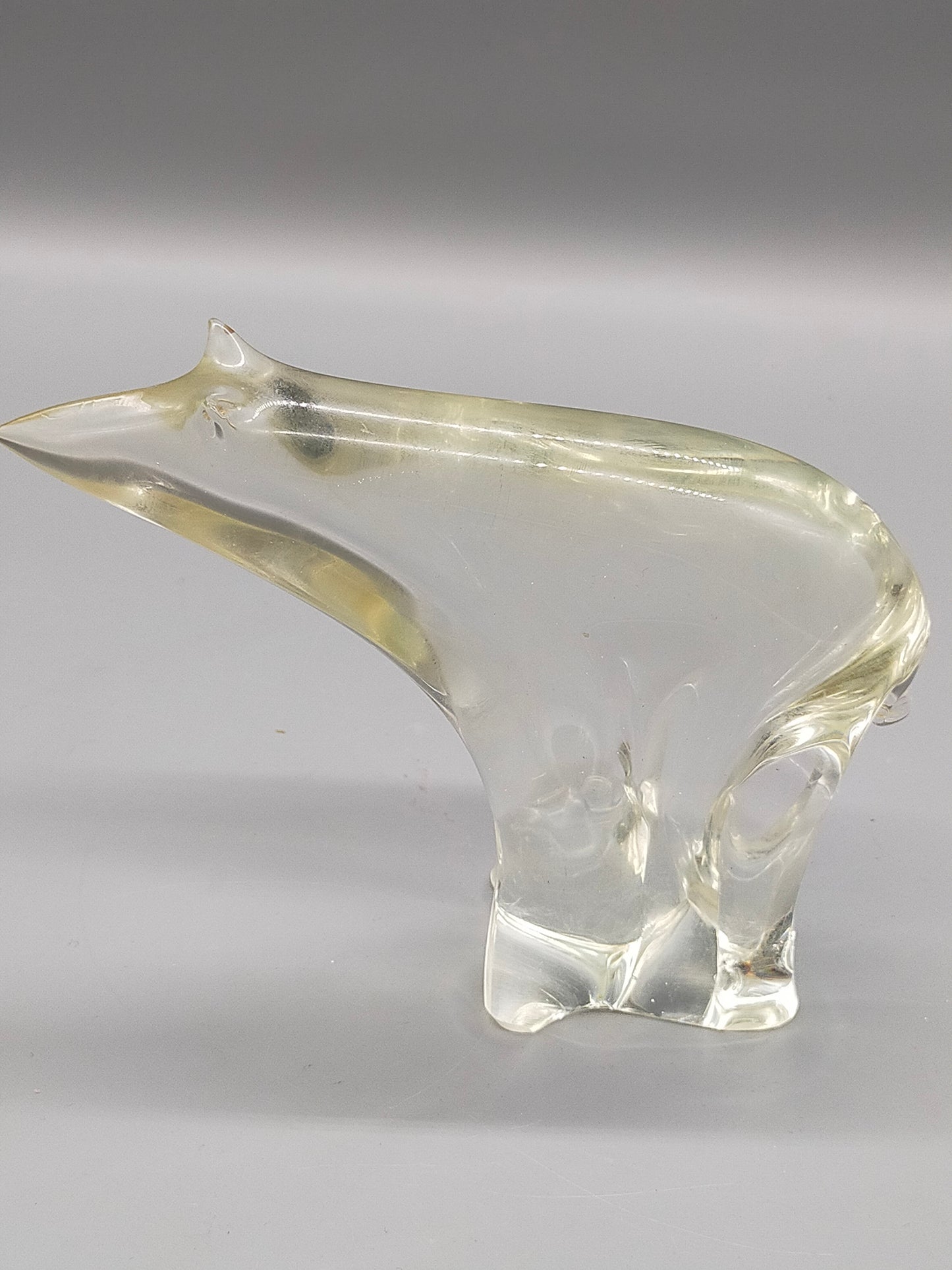 Edle Eisbär Glasfigur – Kunstvolles Design aus klarem Massivglas
