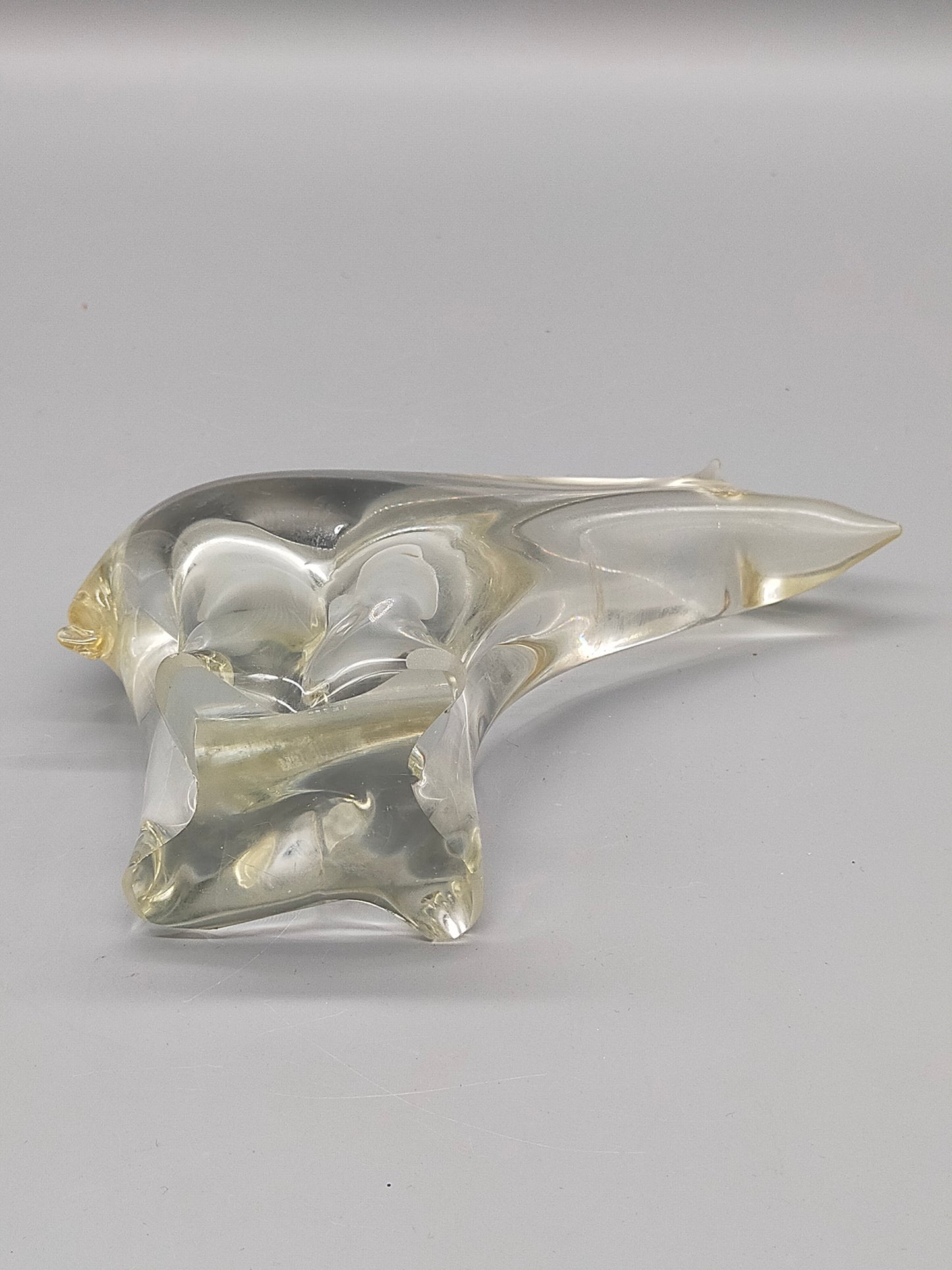 Edle Eisbär Glasfigur – Kunstvolles Design aus klarem Massivglas