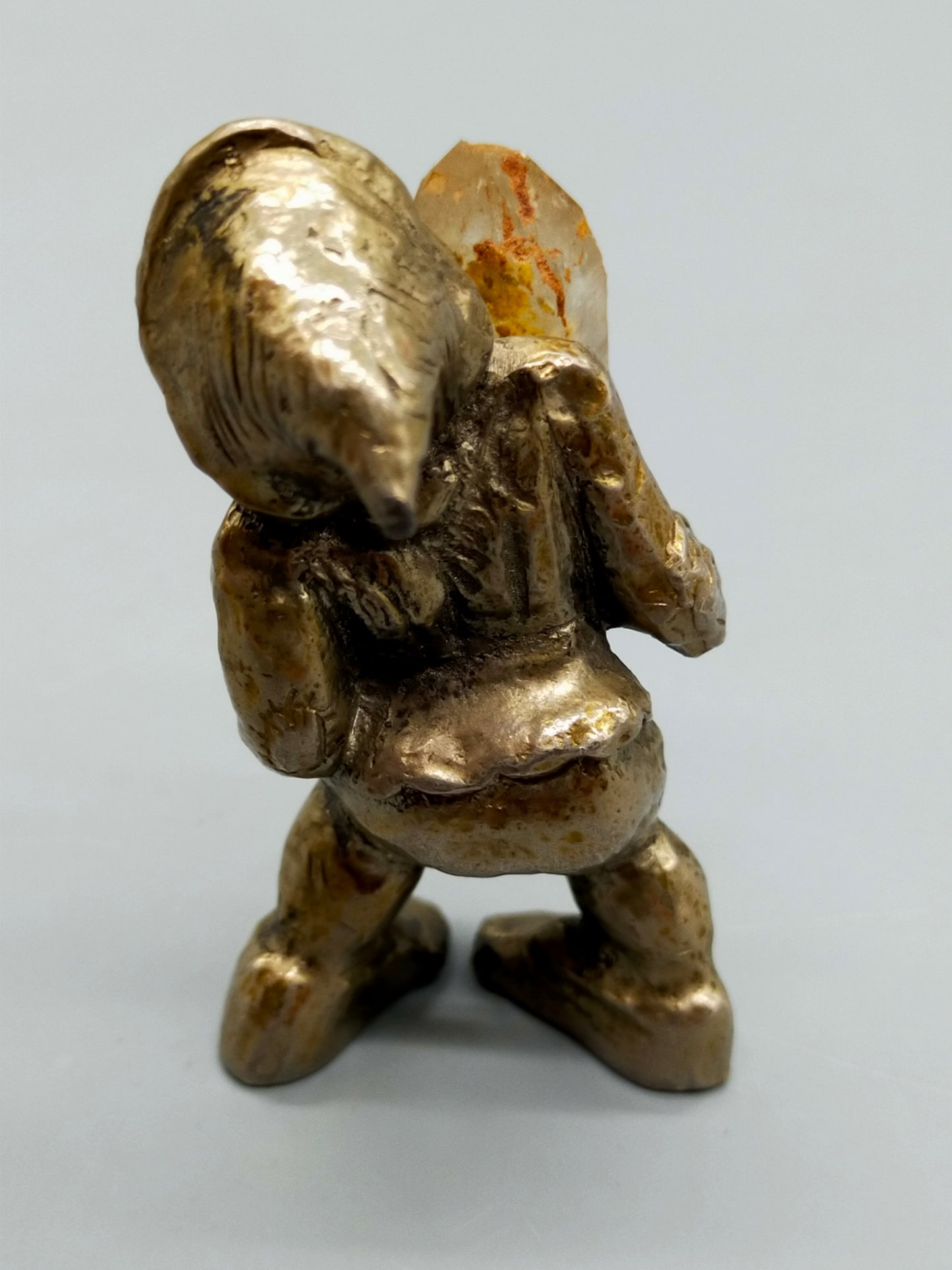Versilbert Deko Zwerg mit großem Kristall – Vintage Sammlerfigur 5,5cm