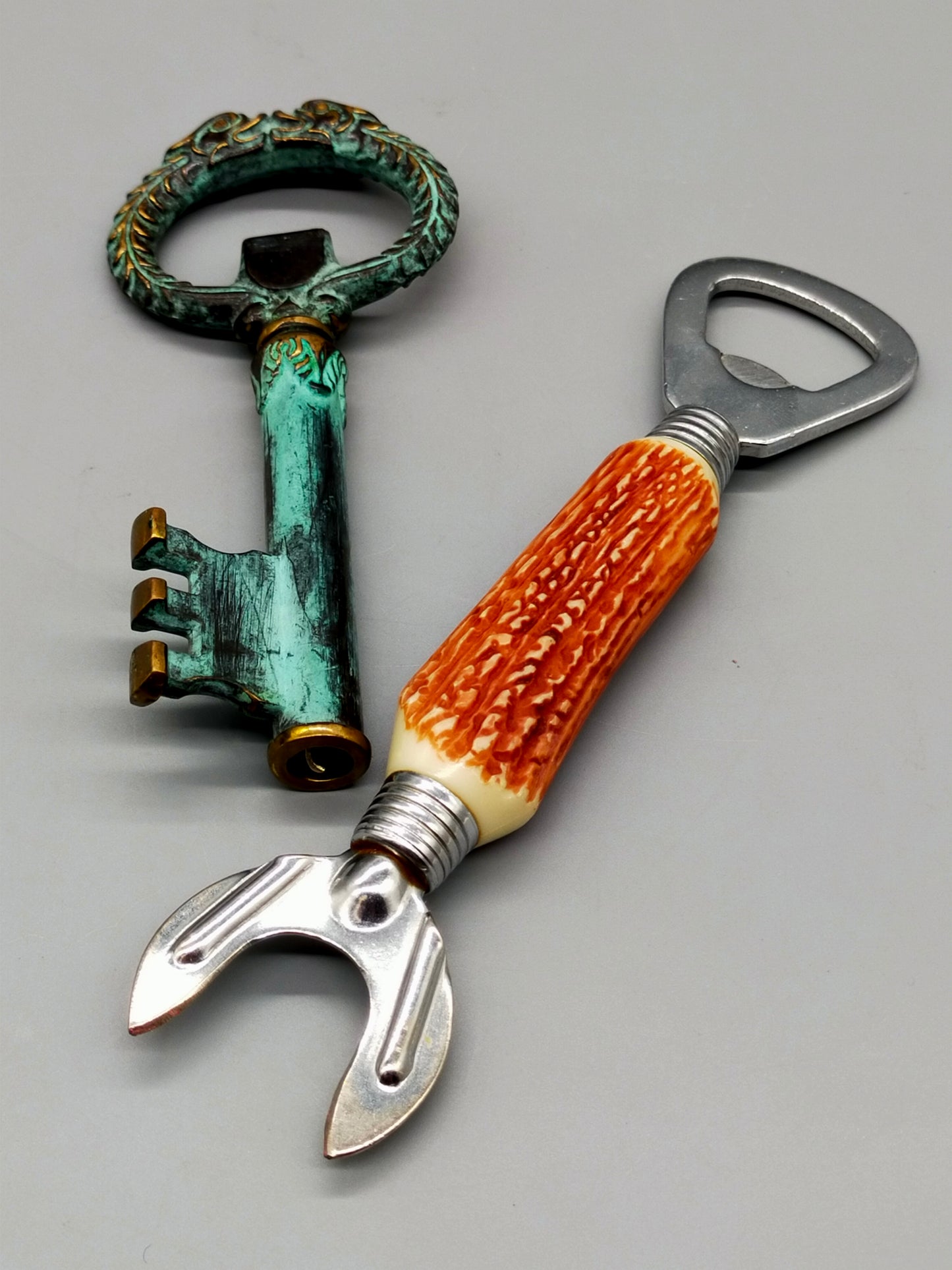 Antikes Bar-Set – Flaschenöffner, Korkenzieher & Kapselheber