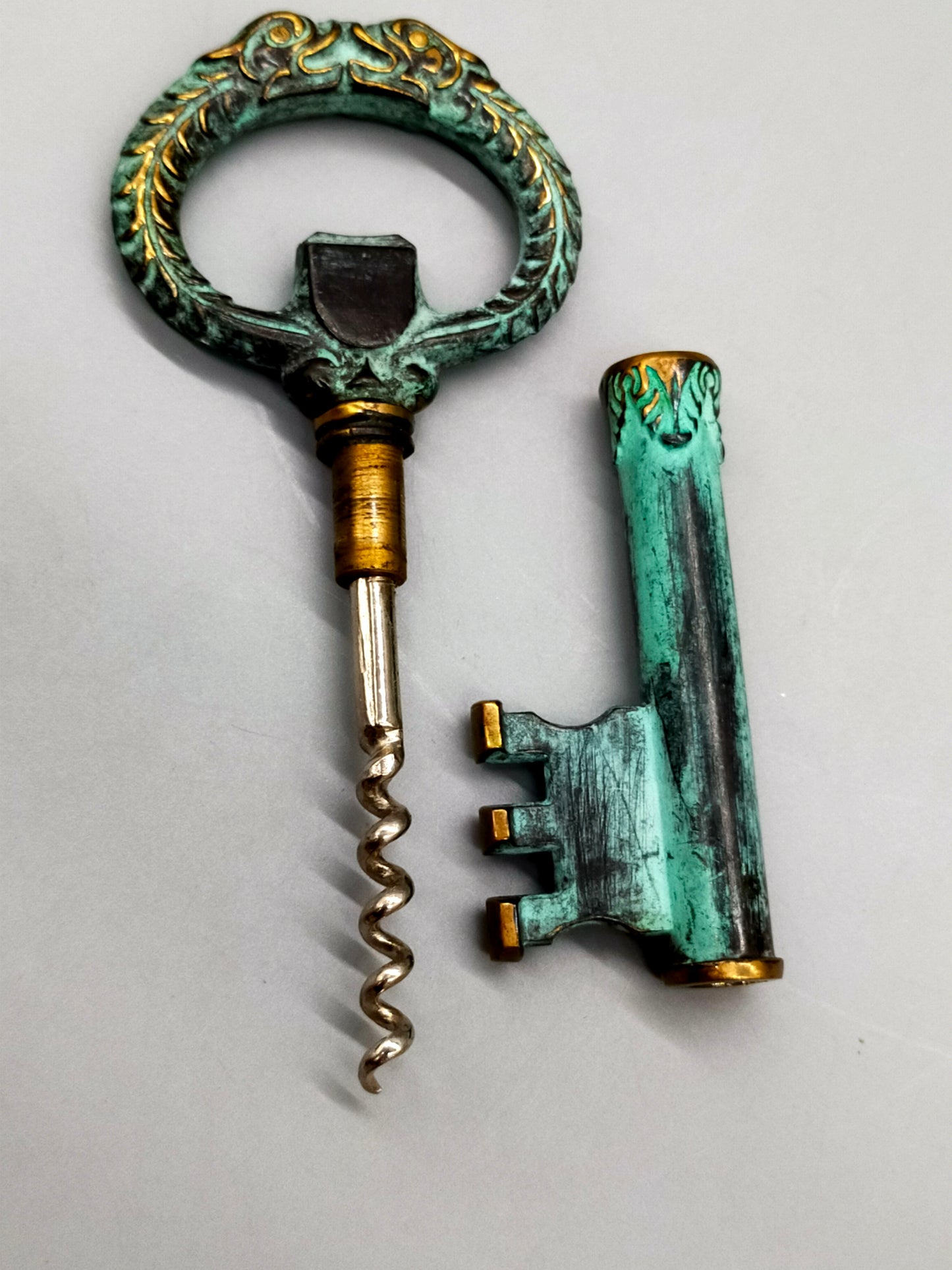 Antikes Bar-Set – Flaschenöffner, Korkenzieher & Kapselheber