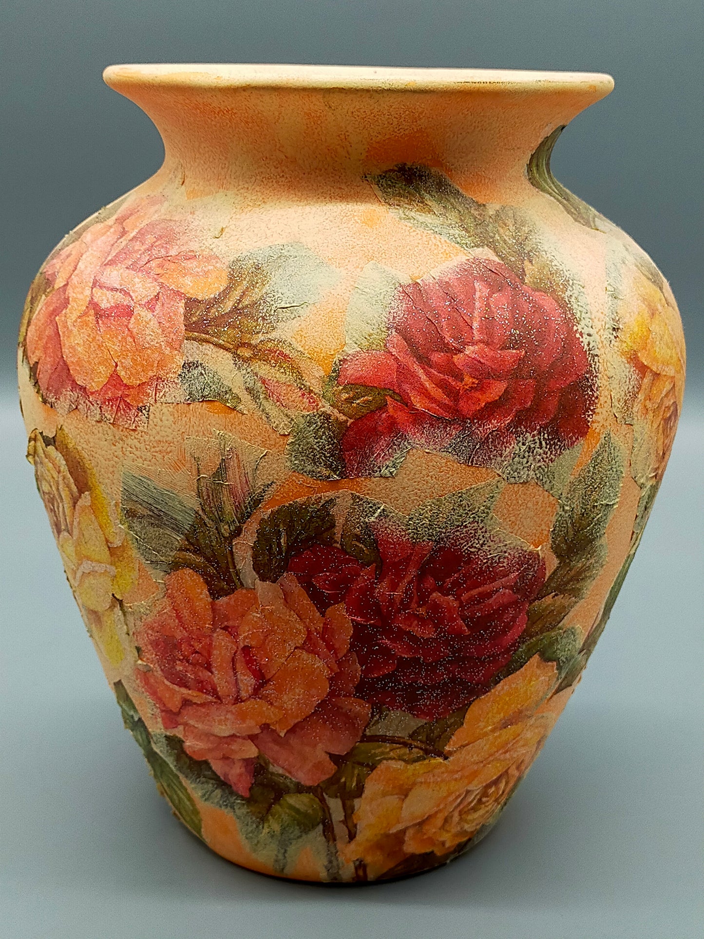 Große Vintage Keramik Vase mit Rosen-Serviettentechnik
